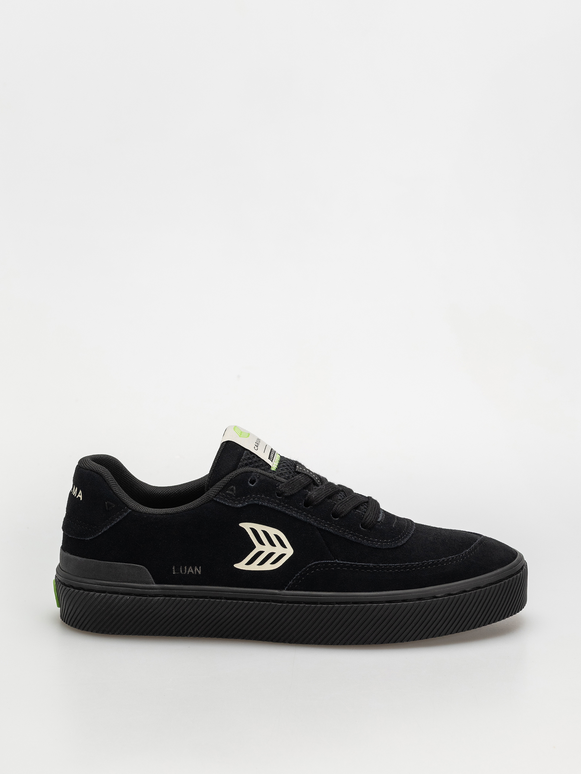 Cariuma Luan Pro Schuhe (all black suede ivory logo)