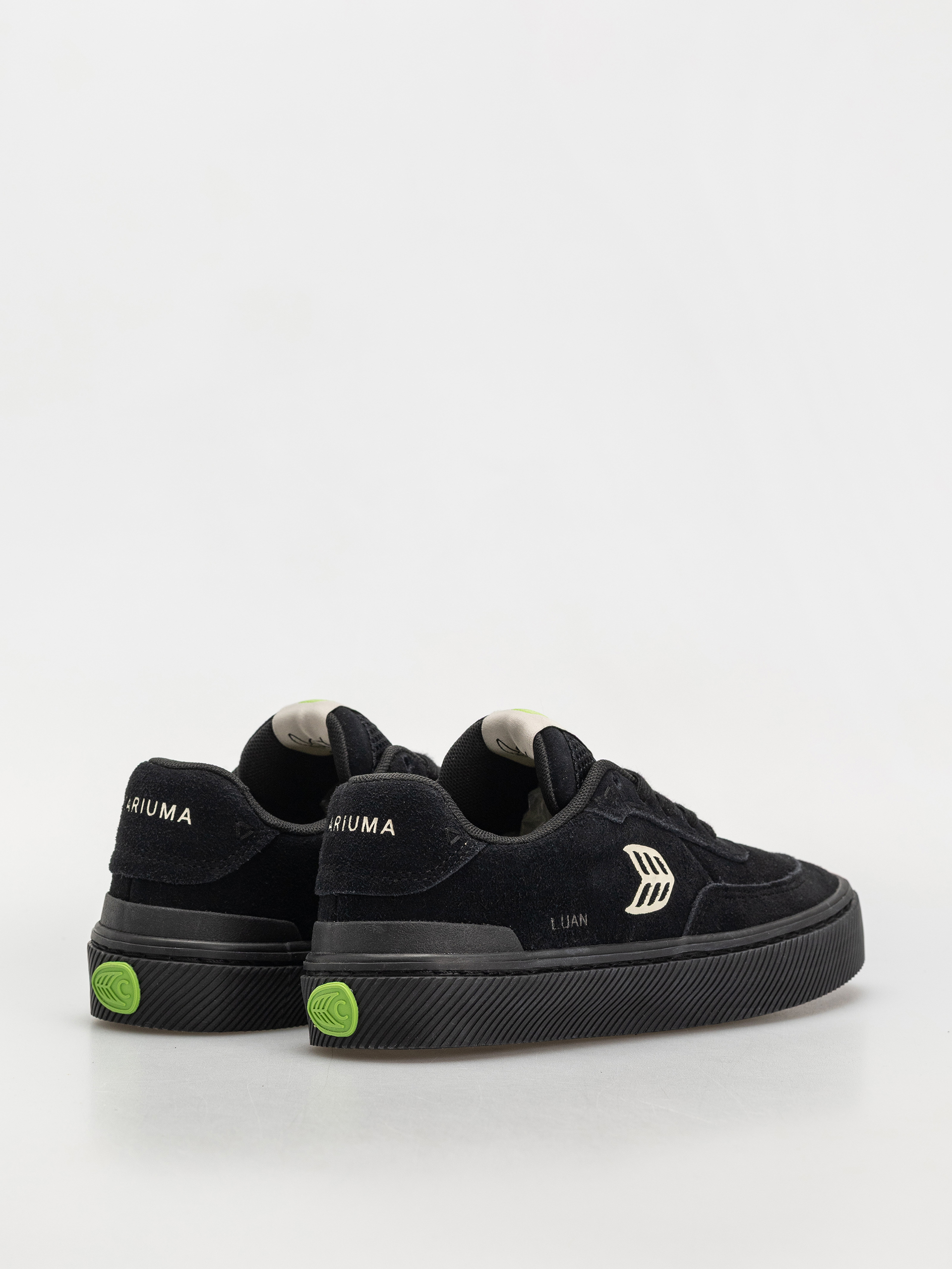 Cariuma Luan Pro Shoes Wmn (all black suede ivory logo)
