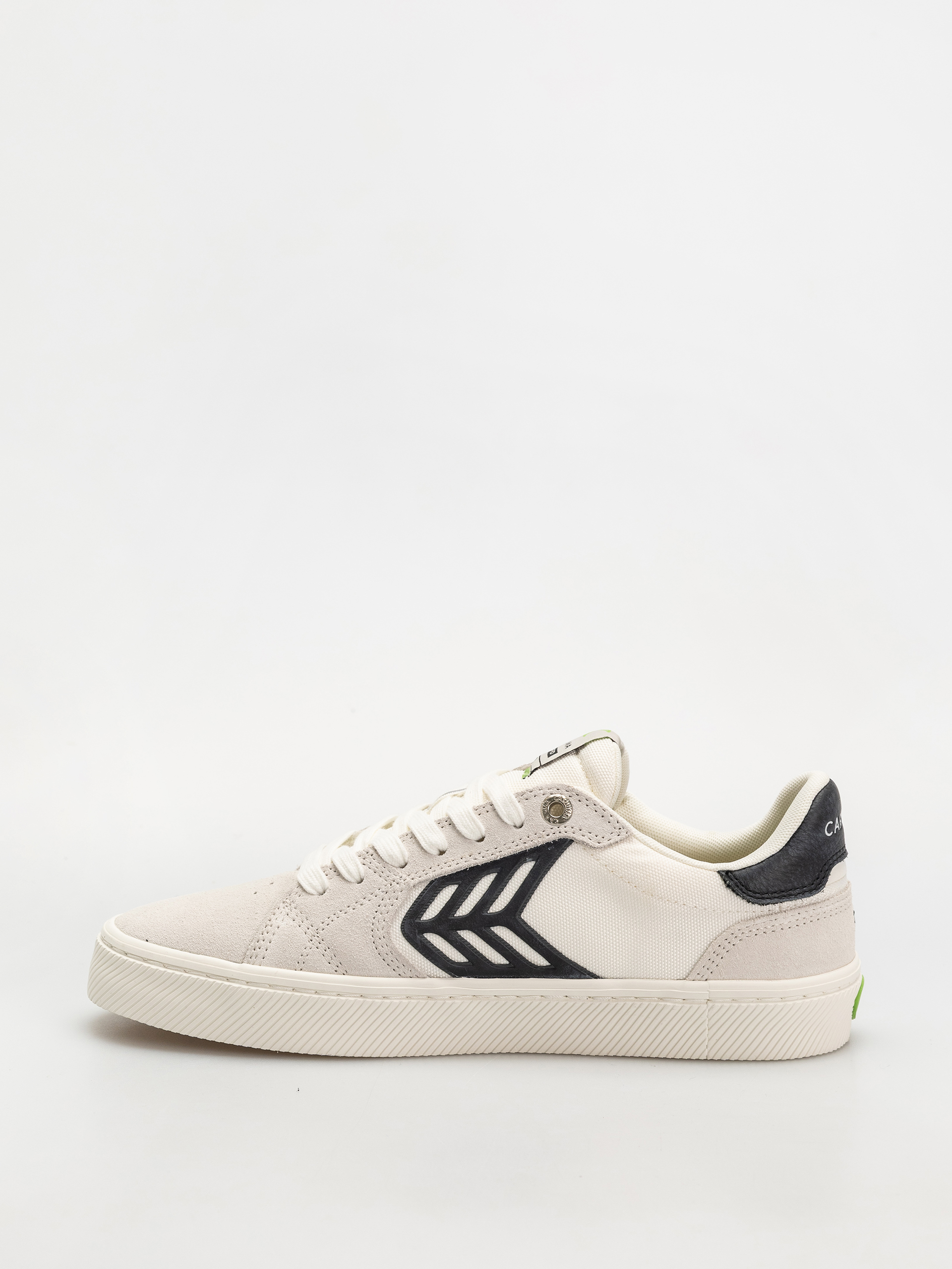 Cariuma Catiba Pro 2.0 Shoes (smoke white suede off white cordura black logo)