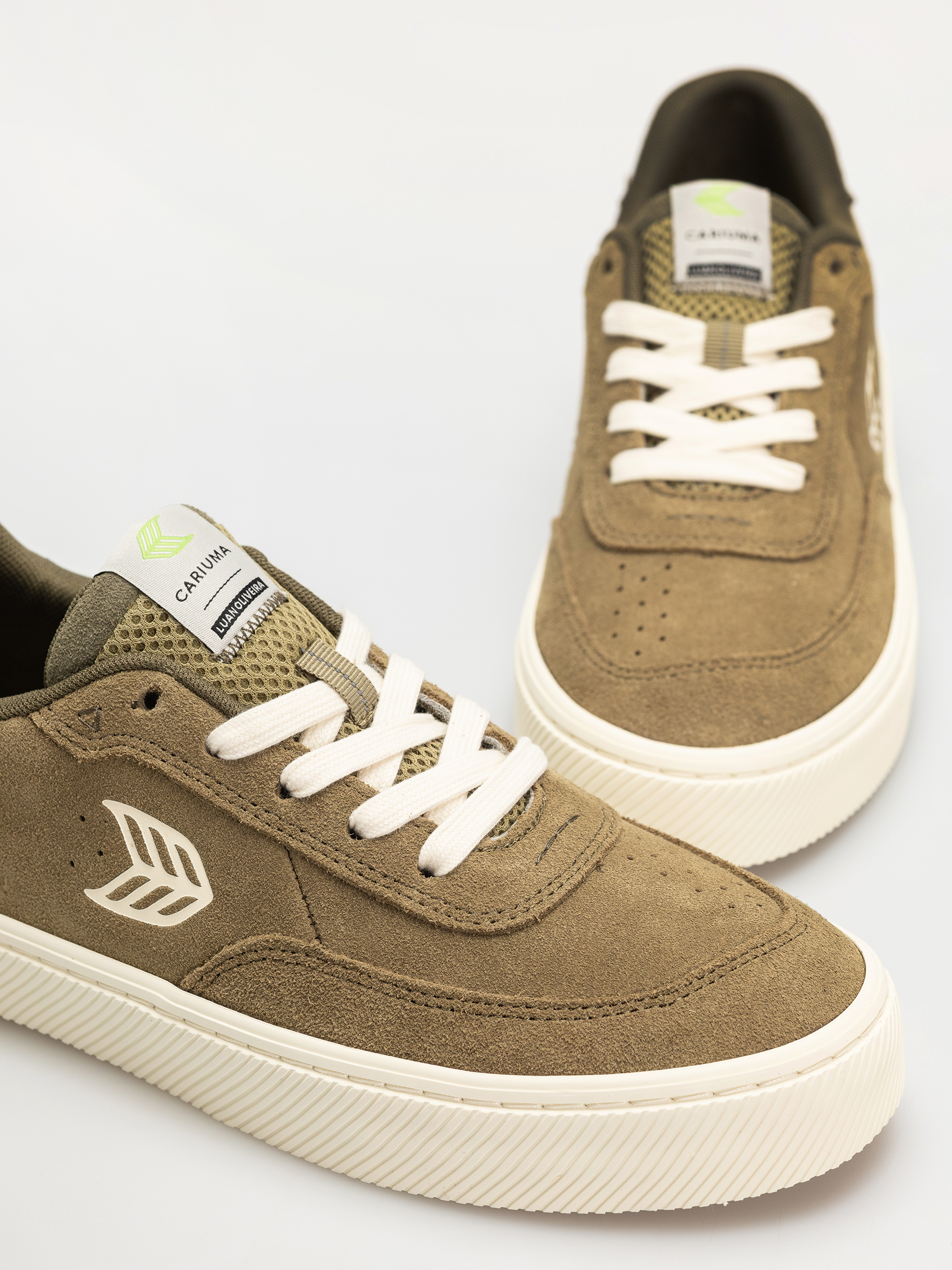Cariuma Luan Pro Shoes Wmn (olive green suede ivory logo burnt olive)