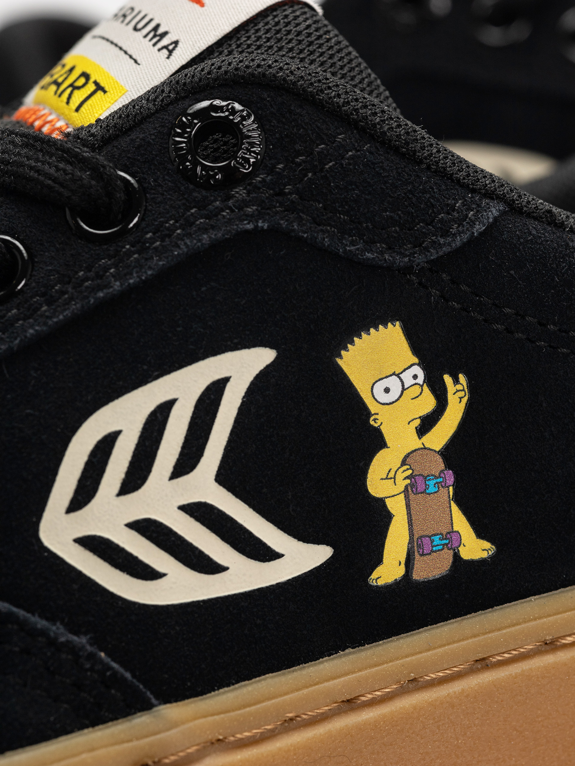 Cariuma Simpsons Naioca Schuhe (black suede bart skateboard)