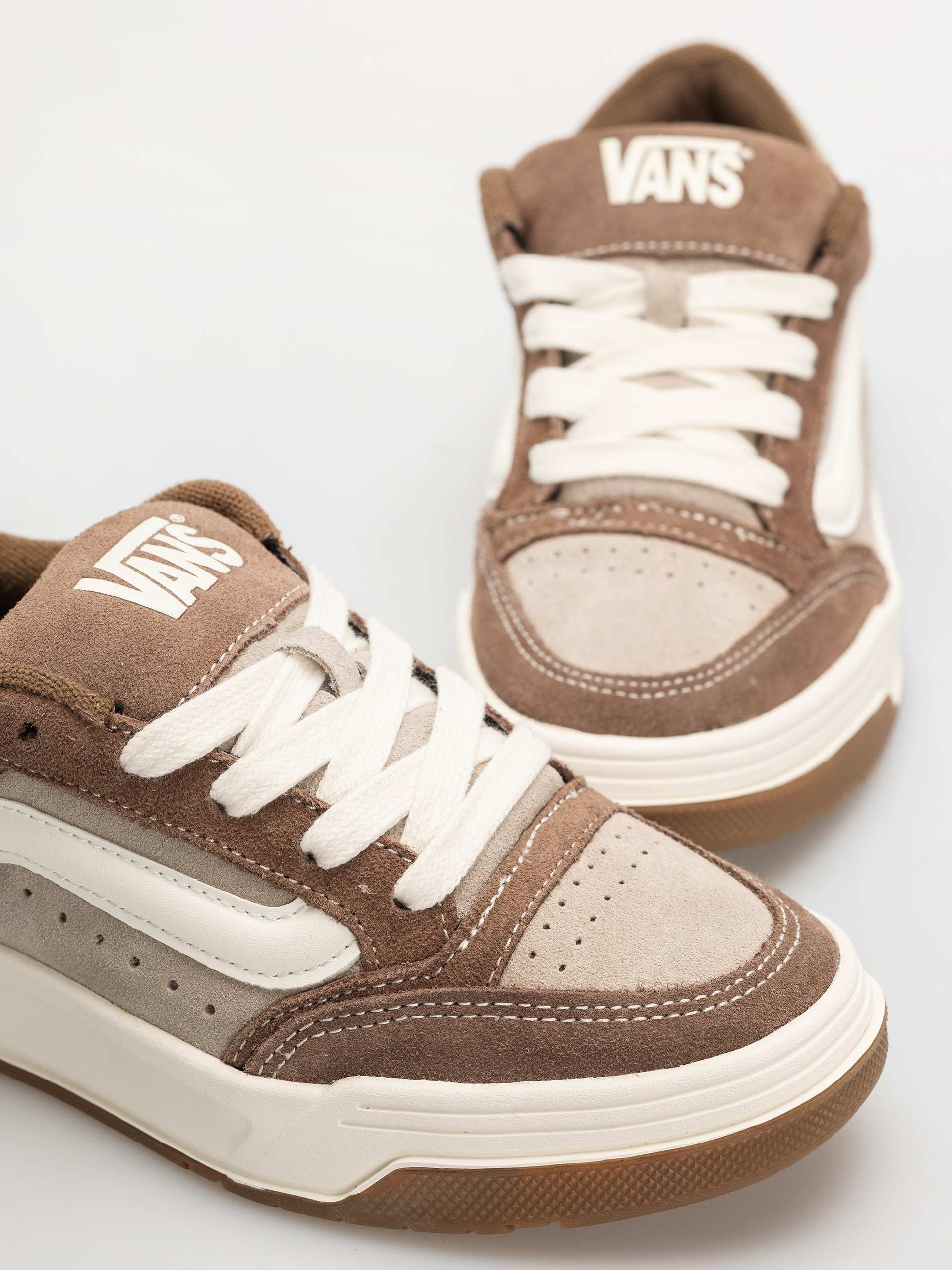 Vans Hylane Shoes (taupe)