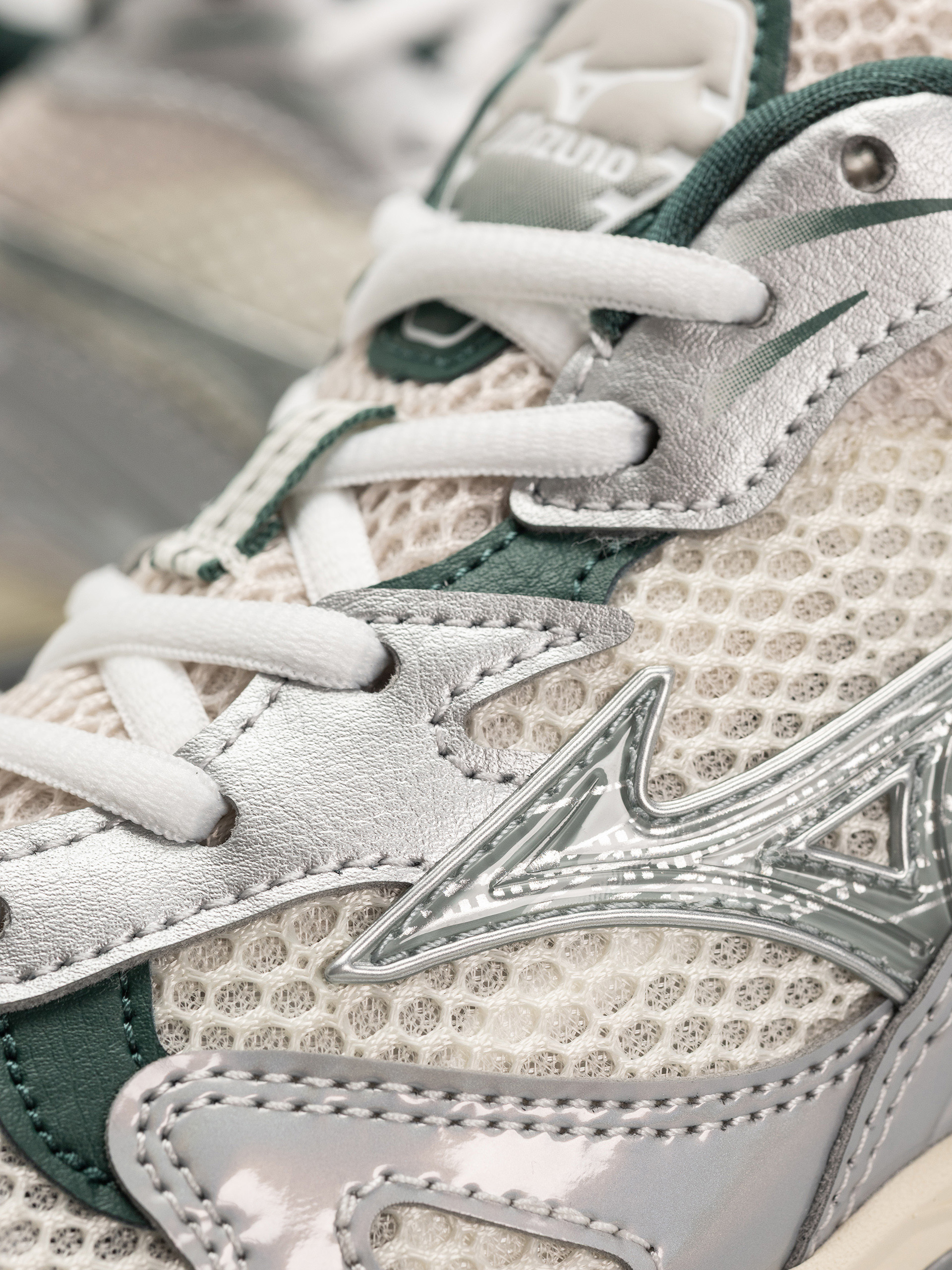 Mizuno Wave Rider 10 Schuhe (snow white/slate/bistro green)