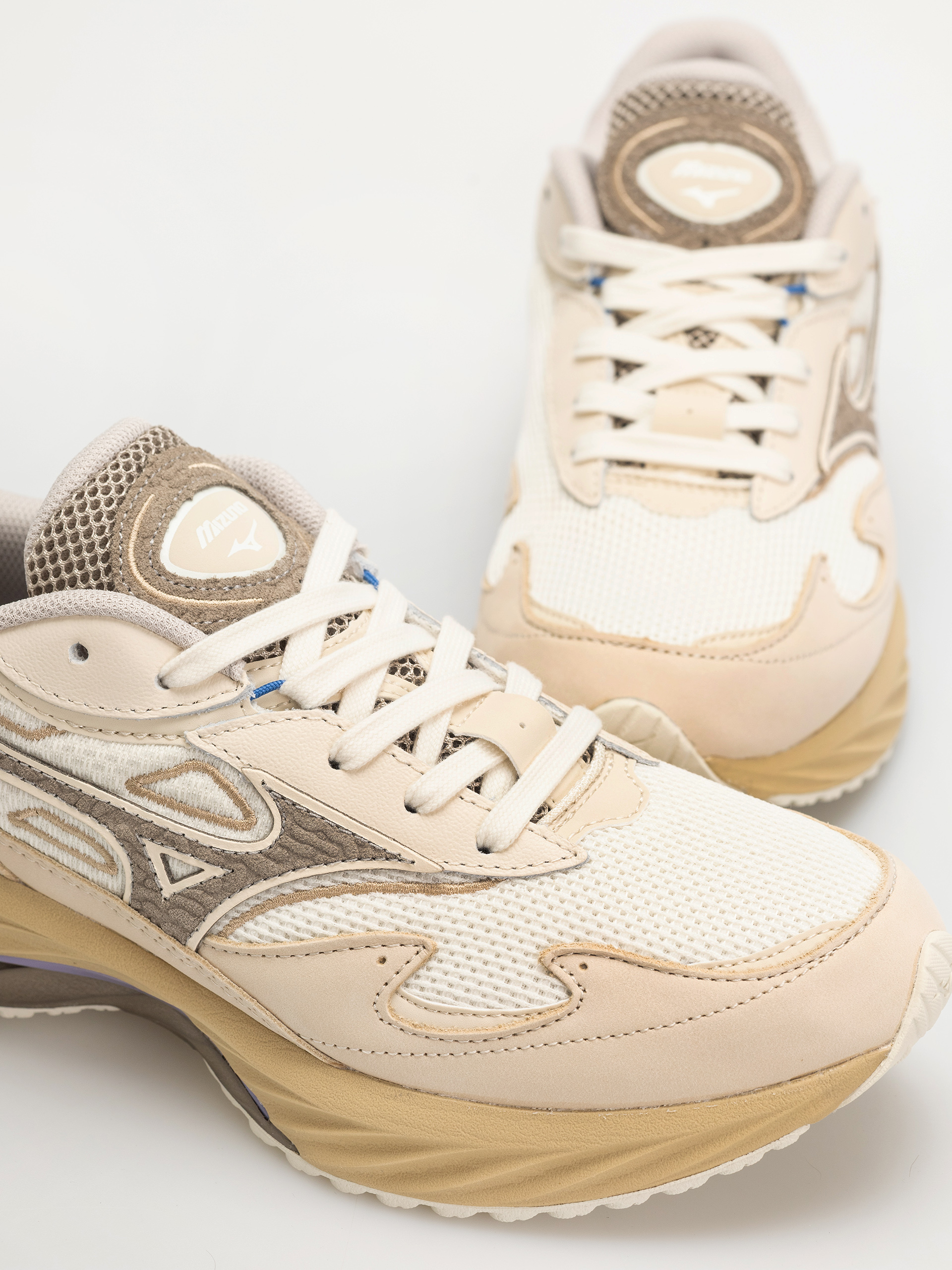 Mizuno Wave Rider Βeta Premium Schuhe (summer sand/vintage khaki/cedar)