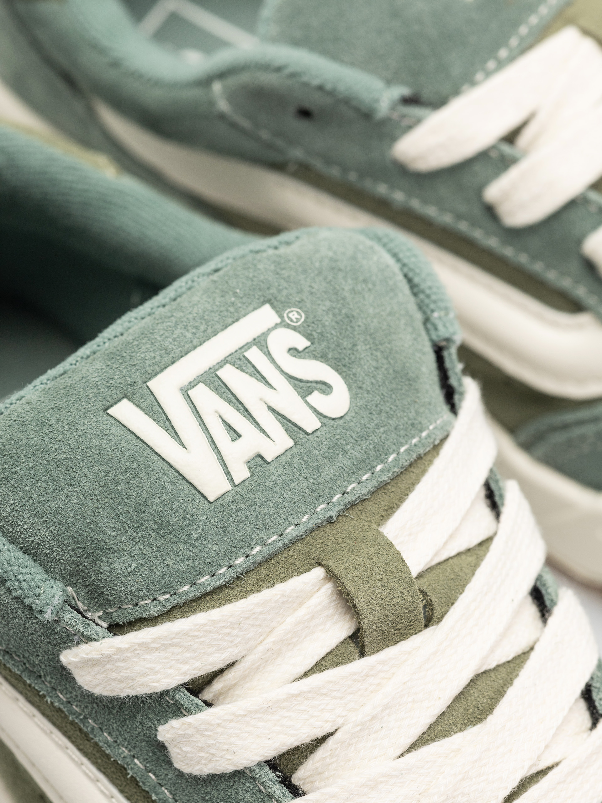 Vans Hylane Shoes (green tea)