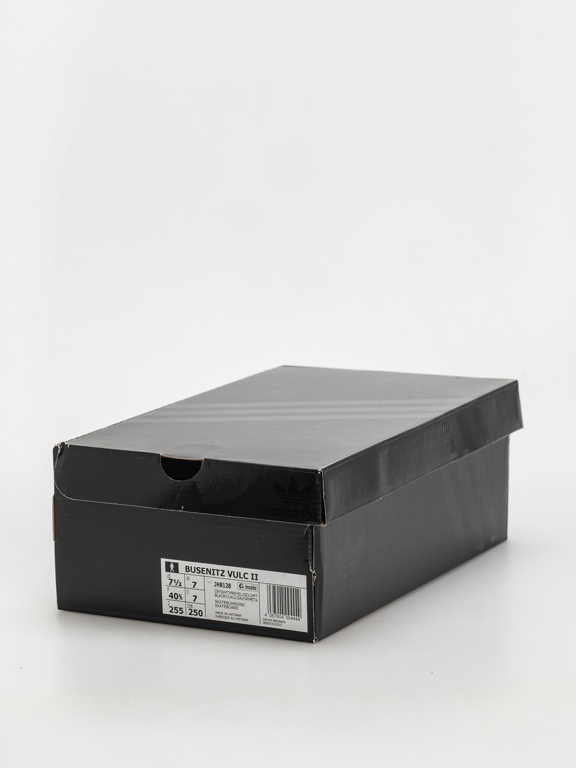 adidas Busenitz Vulc II Shoes (crywht/preyel/goldmt)