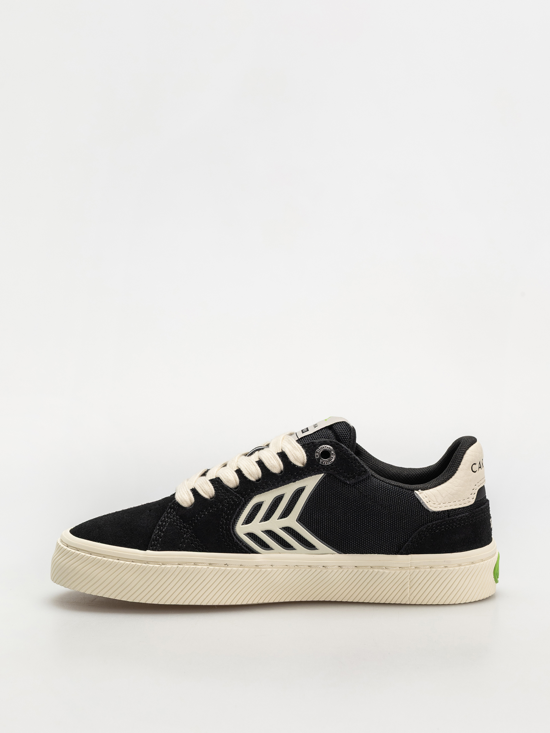 Cariuma Catiba Pro 2.0 Shoes Wmn (black suede and cordura ivory logo)
