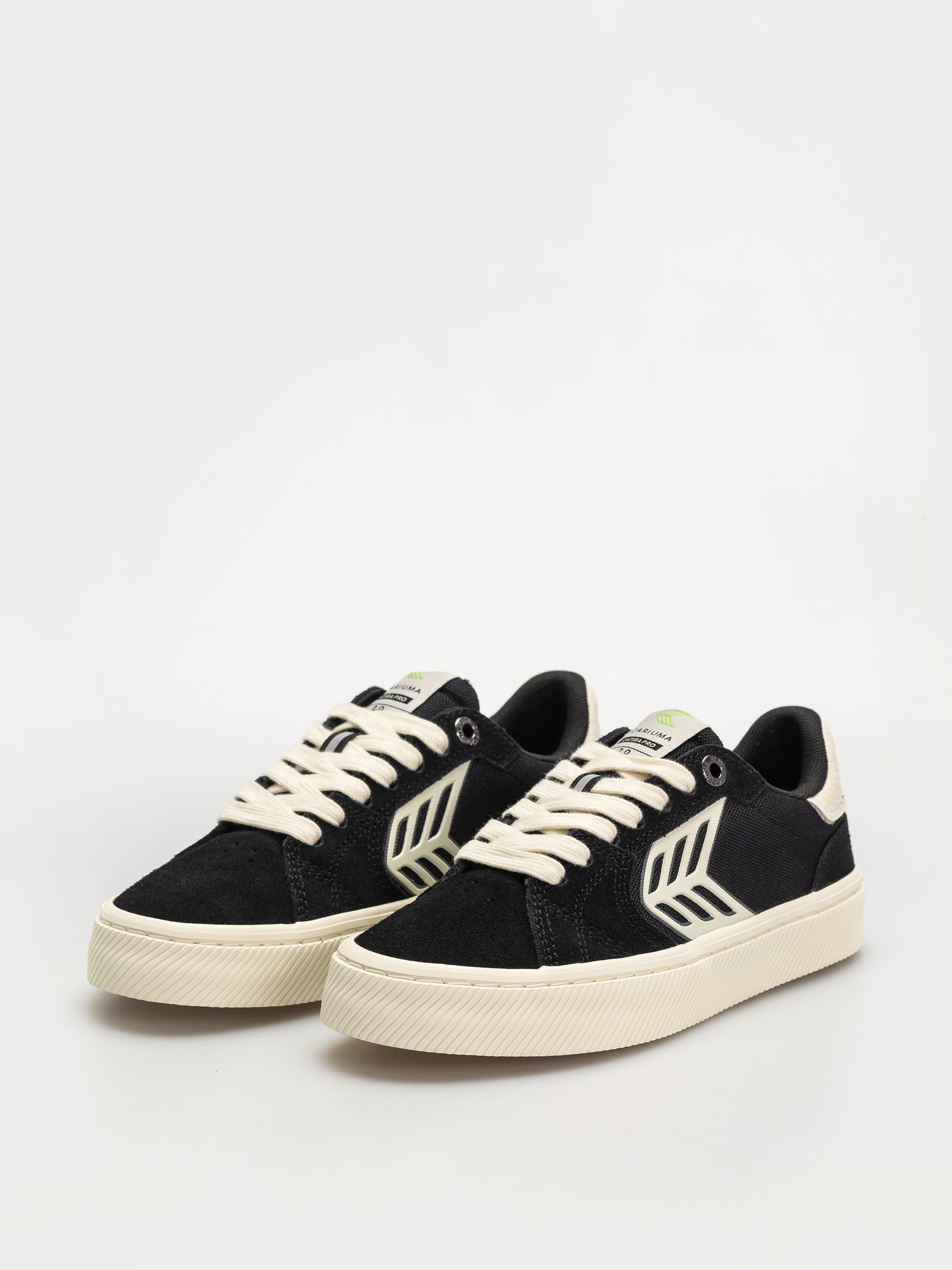 Cariuma Catiba Pro 2.0 Shoes Wmn (black suede and cordura ivory logo)