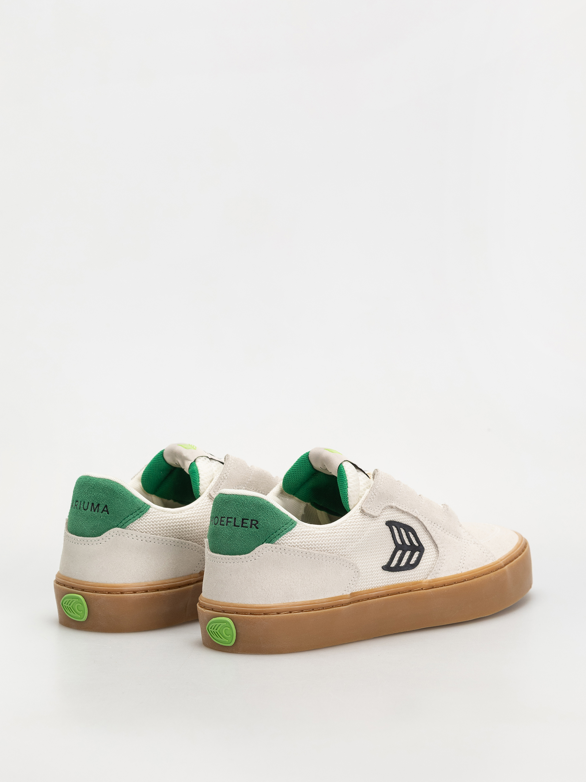 Cariuma T20 Pro Schuhe (gum smoke white suede and mesh black logo green)