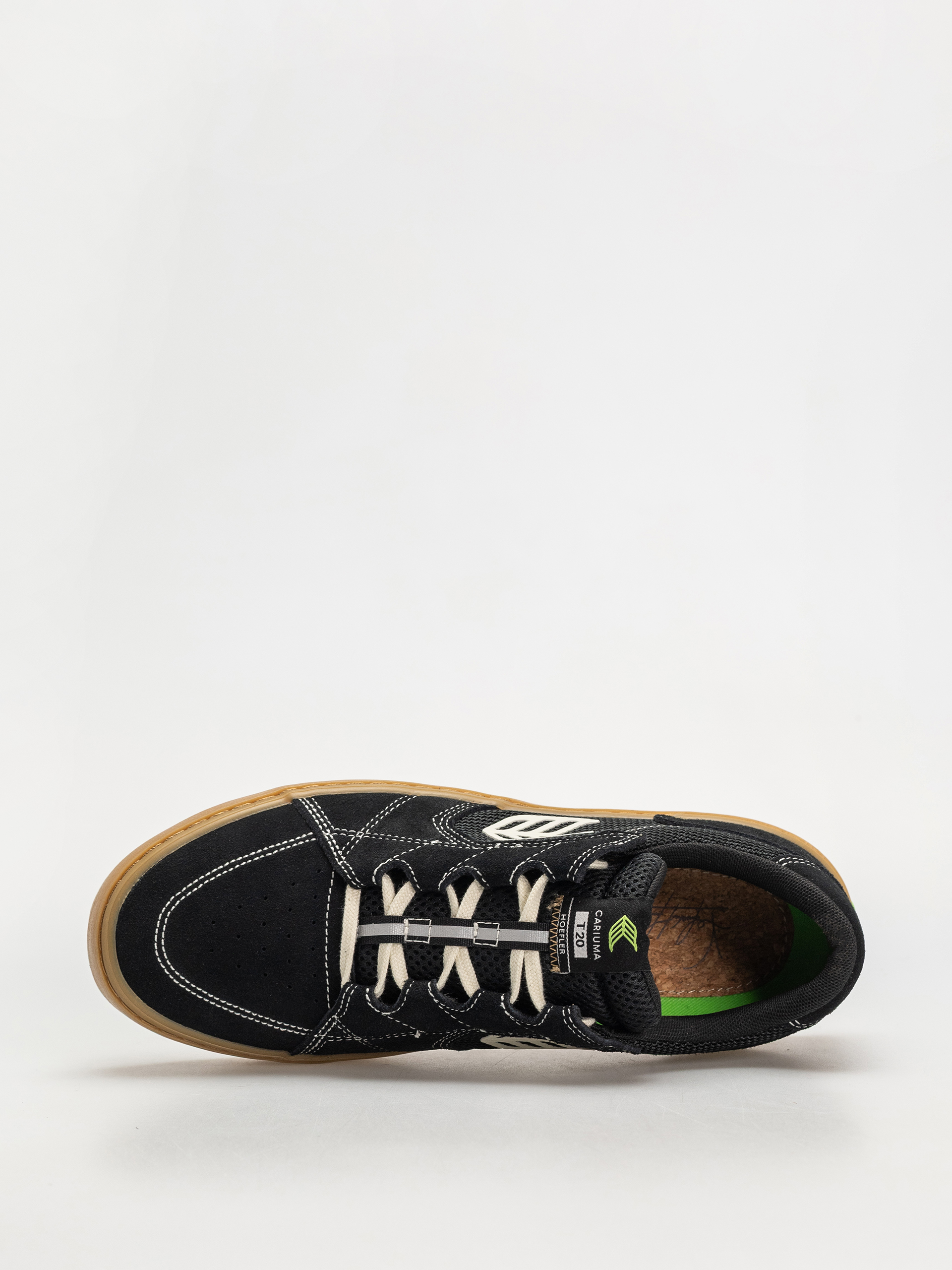 Cariuma T20 Pro Schuhe (gum black suede and mesh ivory logo contrast thread)