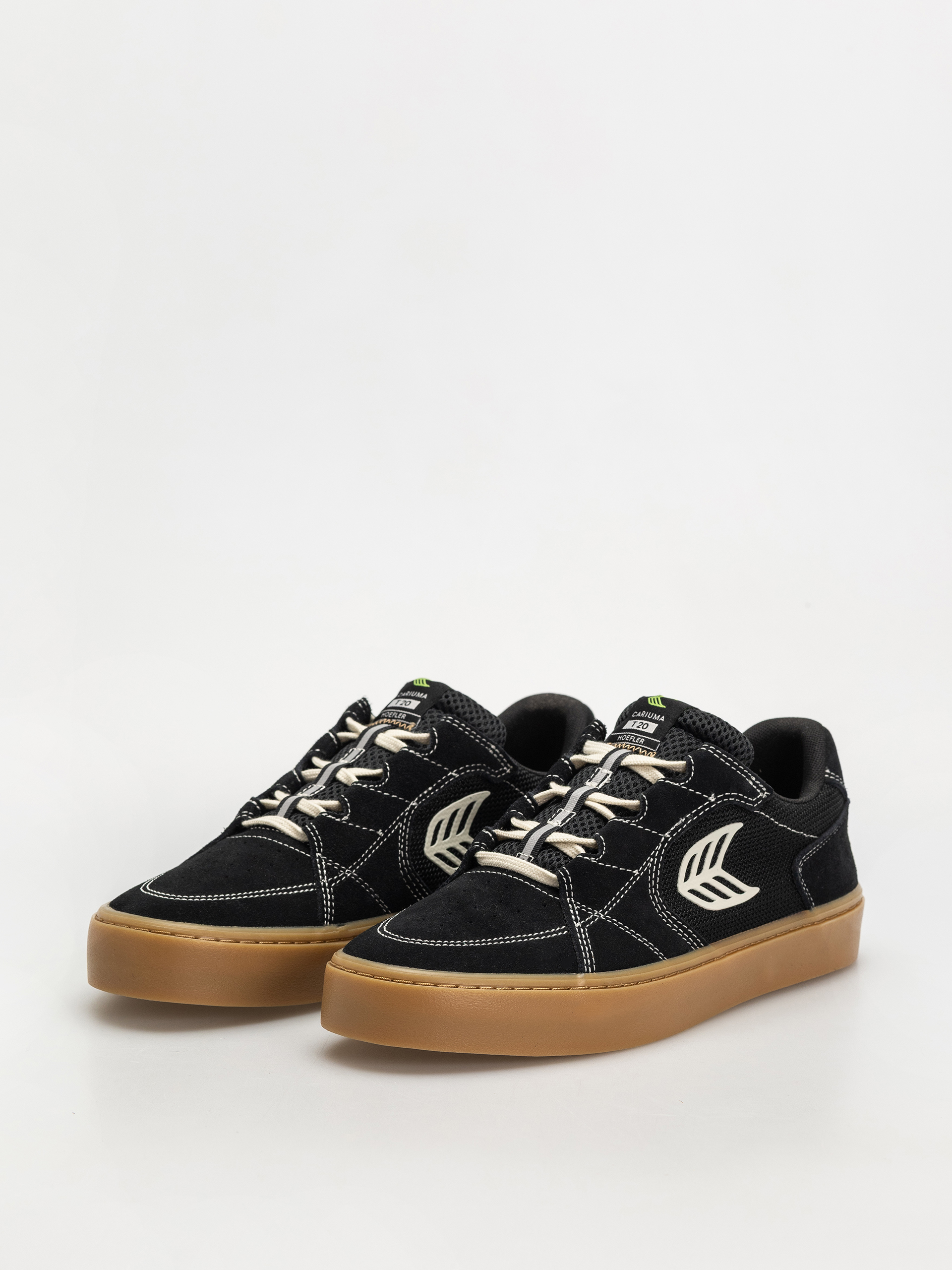 Cariuma T20 Pro Schuhe (gum black suede and mesh ivory logo contrast thread)