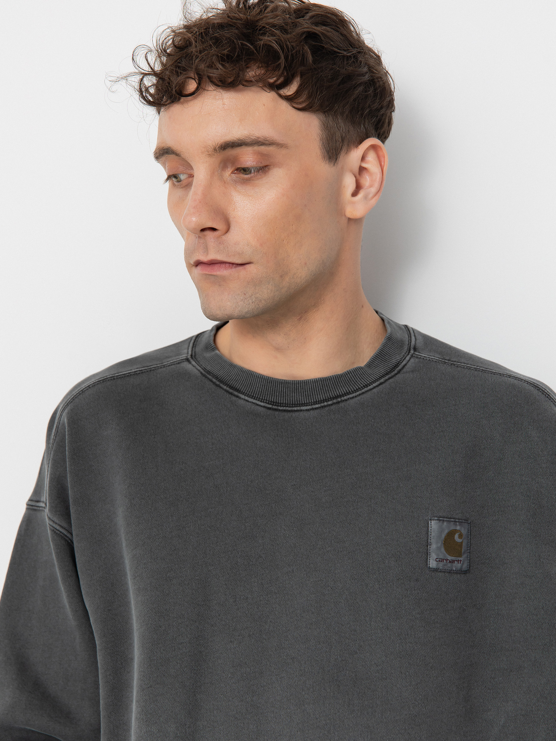 Carhartt WIP Nelson Sweatshirt (graphite)
