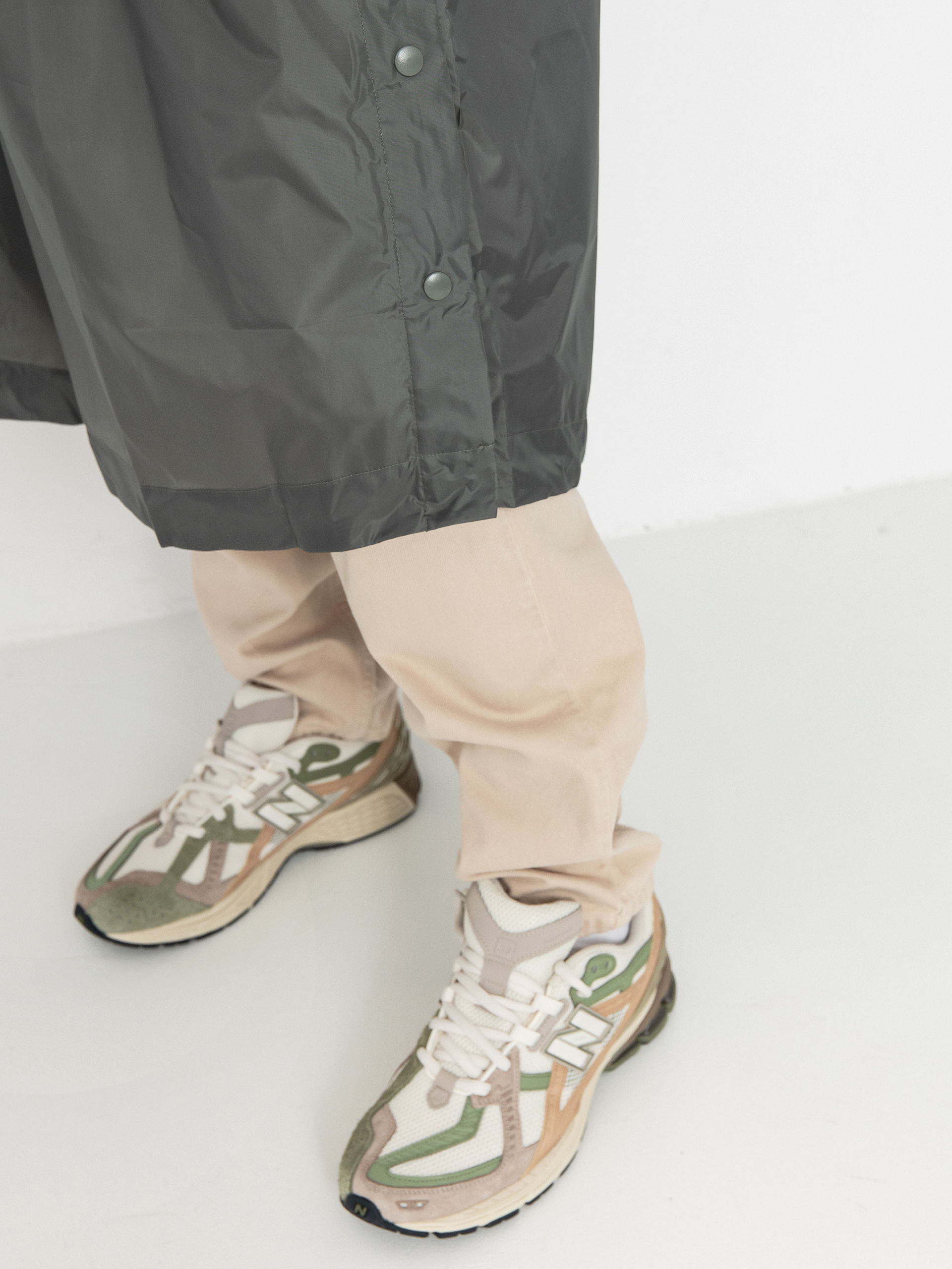 Carhartt WIP Akcesoria Tour Packable Rain Poncho (smoke green/reflective)