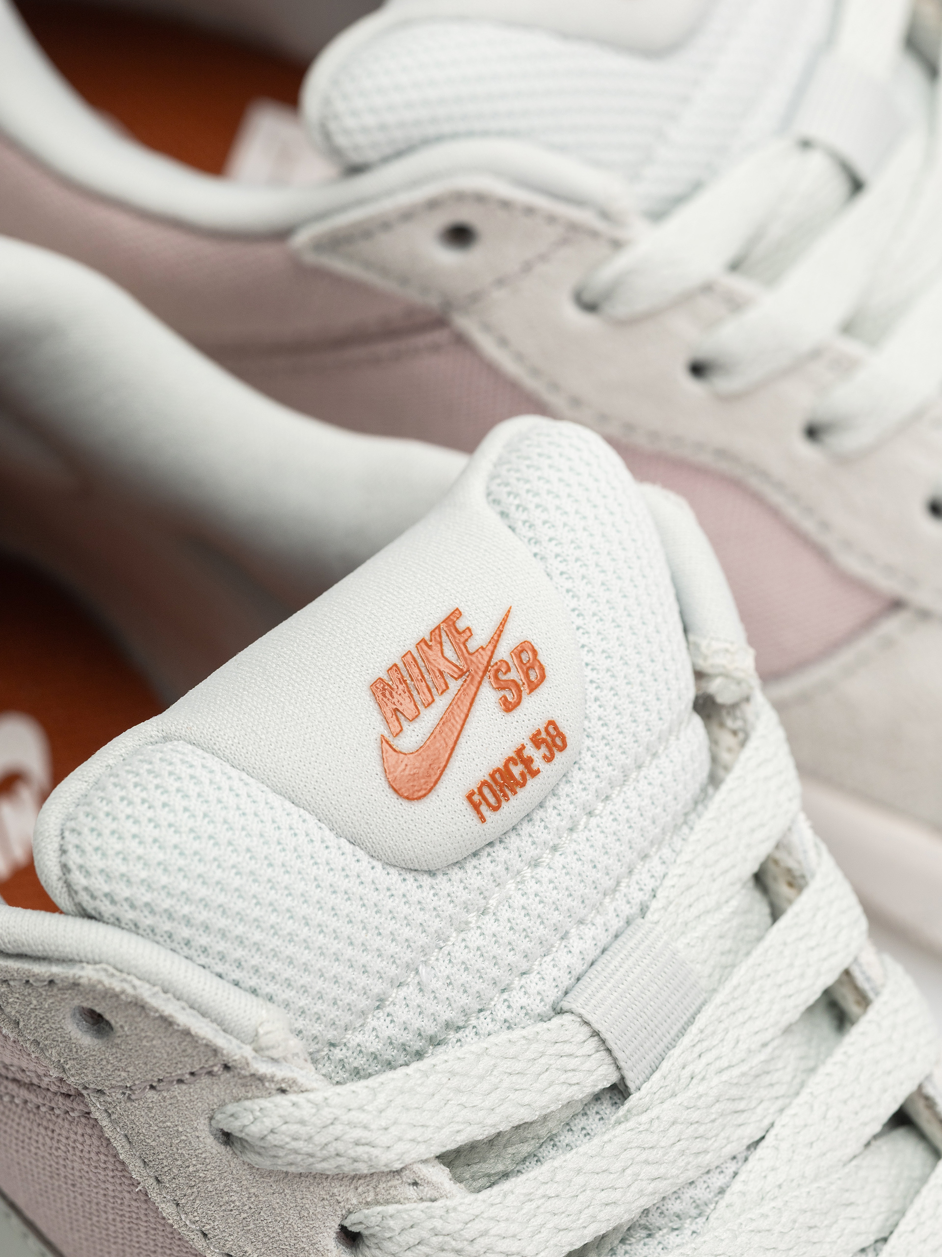 Nike SB Force 58 Shoes (platinum violet/light silver sanddrift)