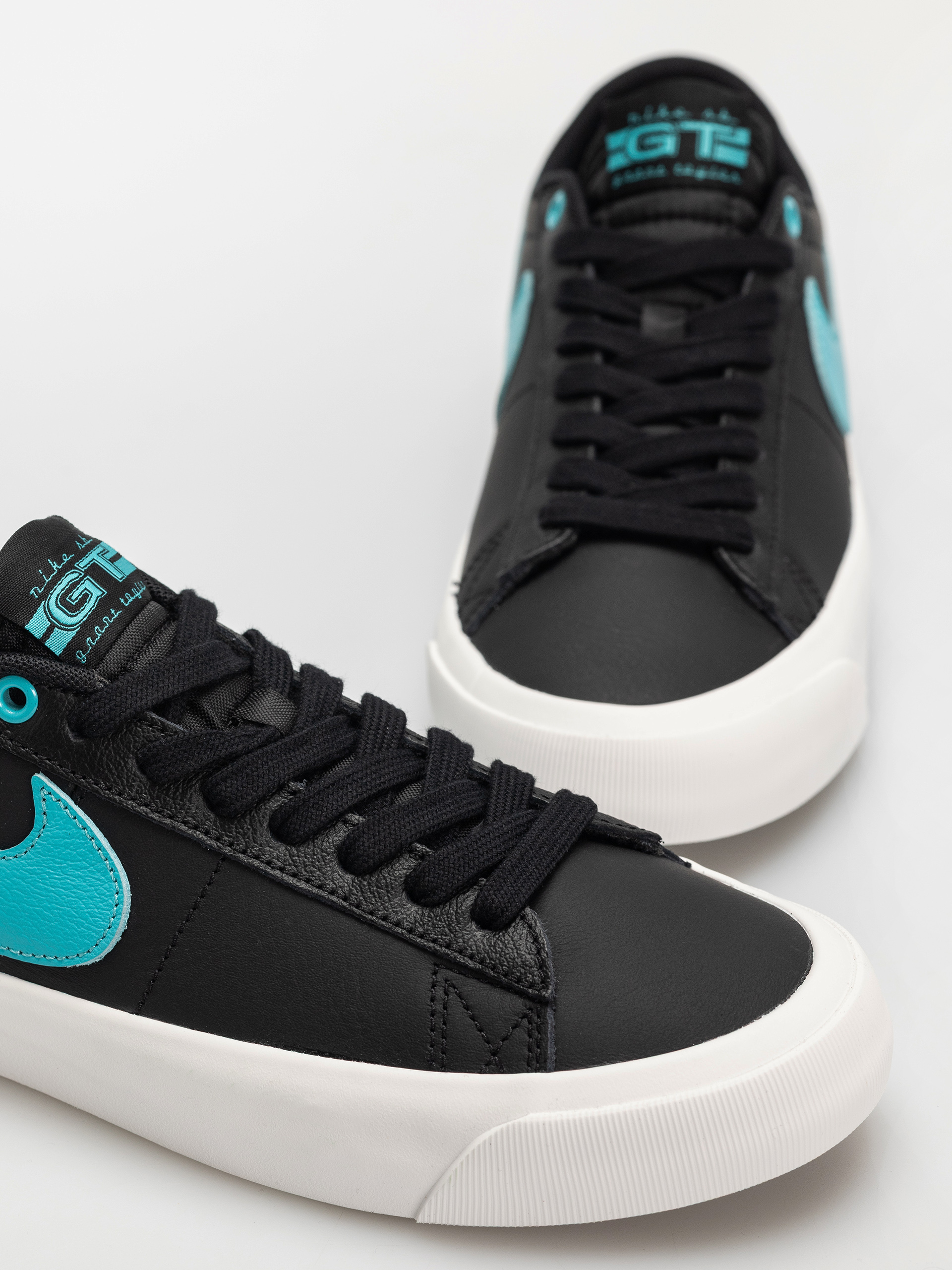 Nike SB Blazer Low Pro Gt Shoes (black/dusty cactus black summit white)