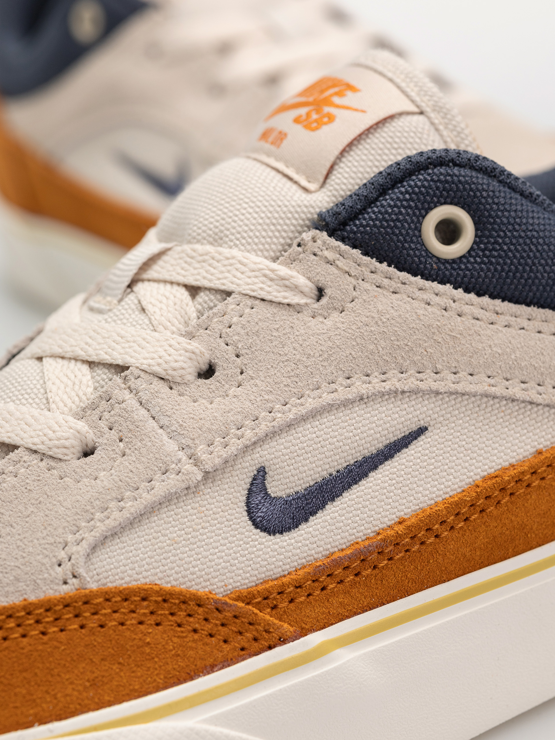 Nike SB Malor Schuhe (lt orewood brn/thunder blue monarch sail)