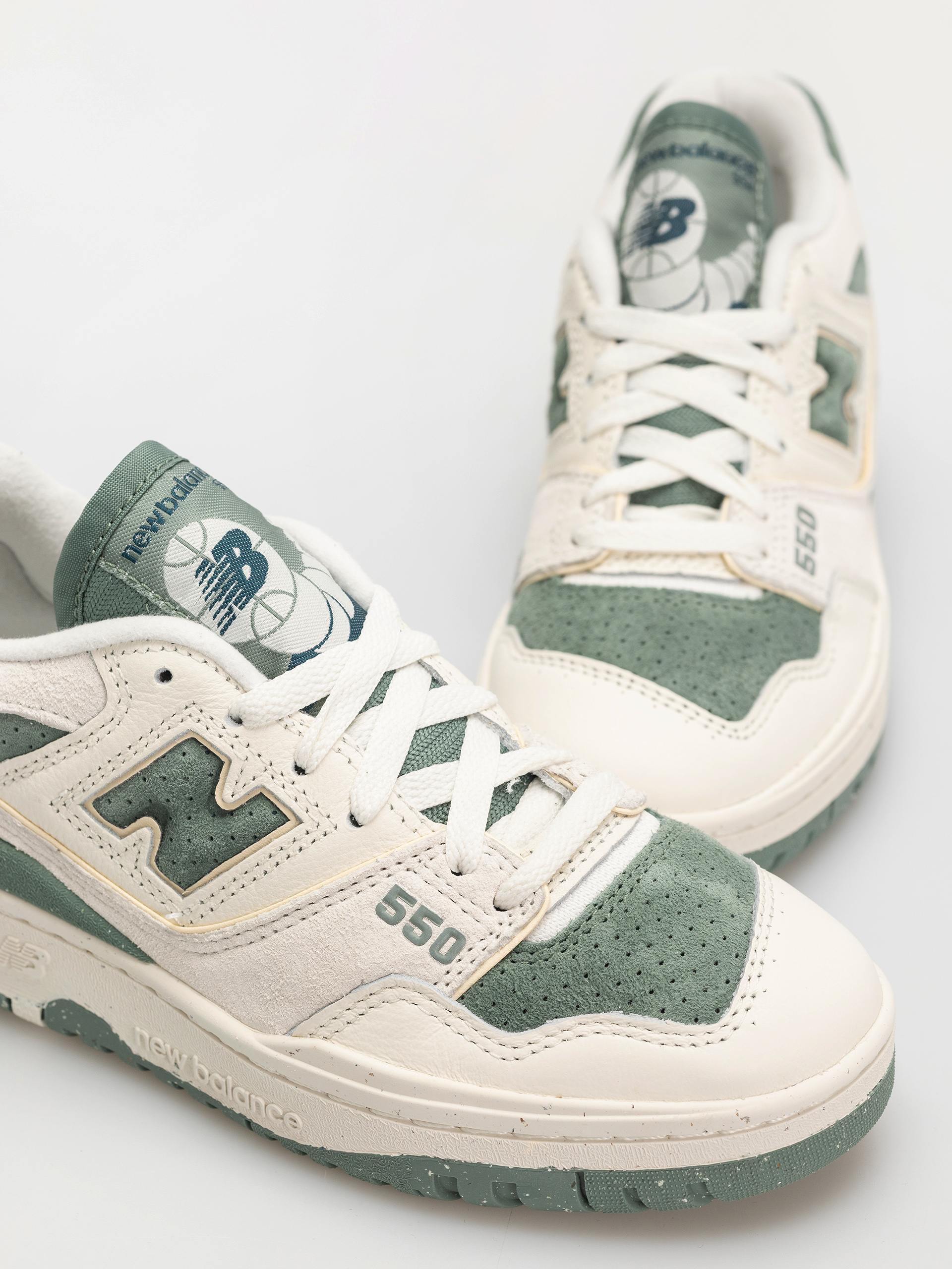 New Balance 550 Wmn Schuhe (sea salt)