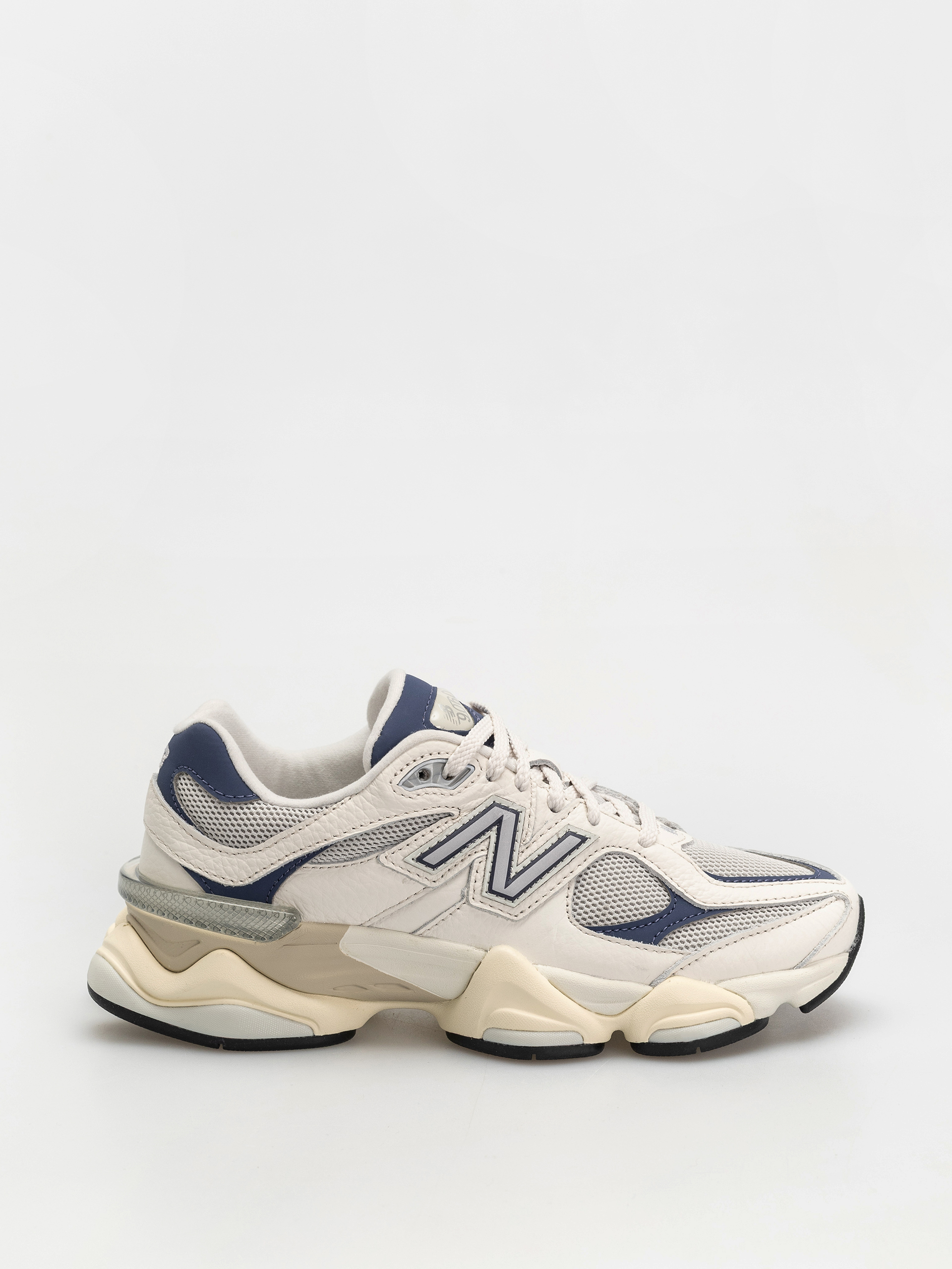New Balance 9060 Shoes (sea salt)