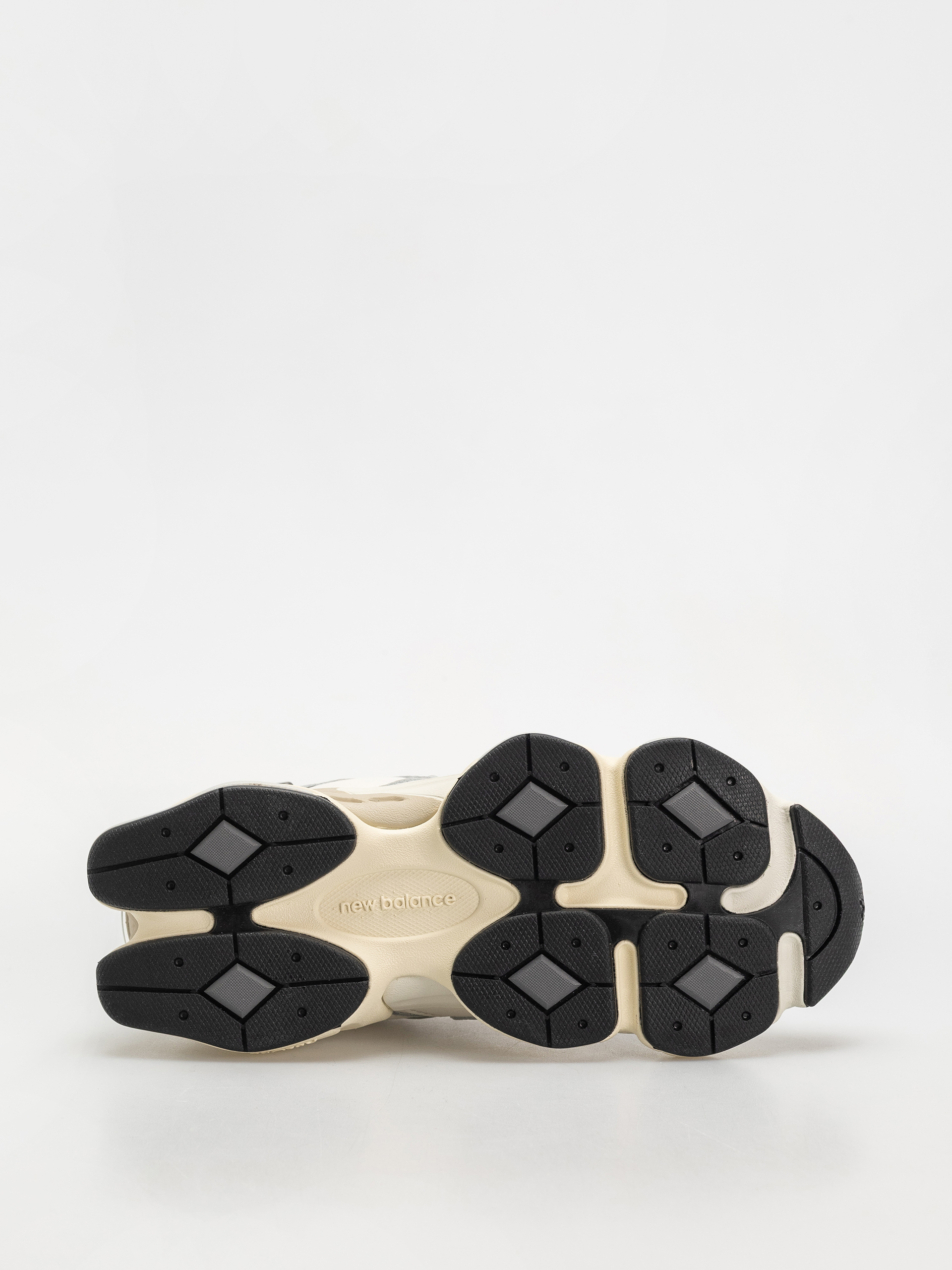 New Balance 9060 Shoes (sea salt)