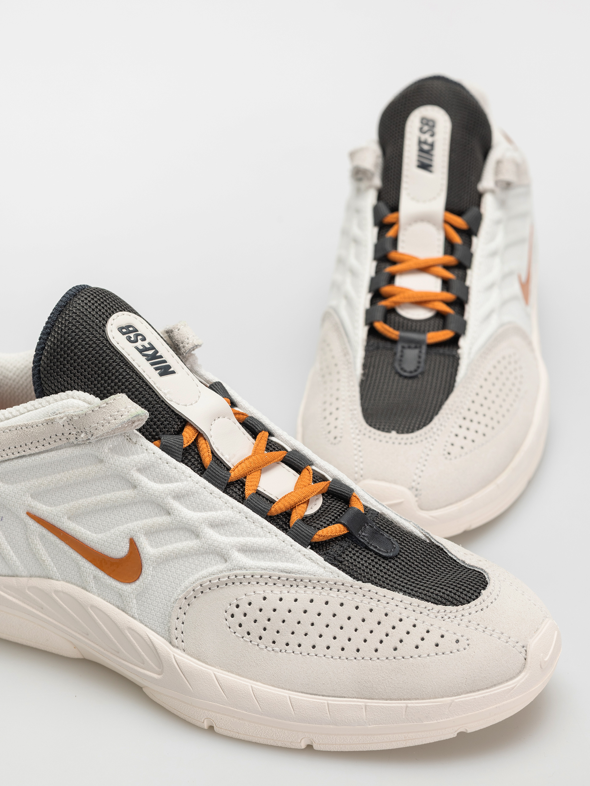 Nike SB Vertebrae Schuhe (summit white/monarch phantom)