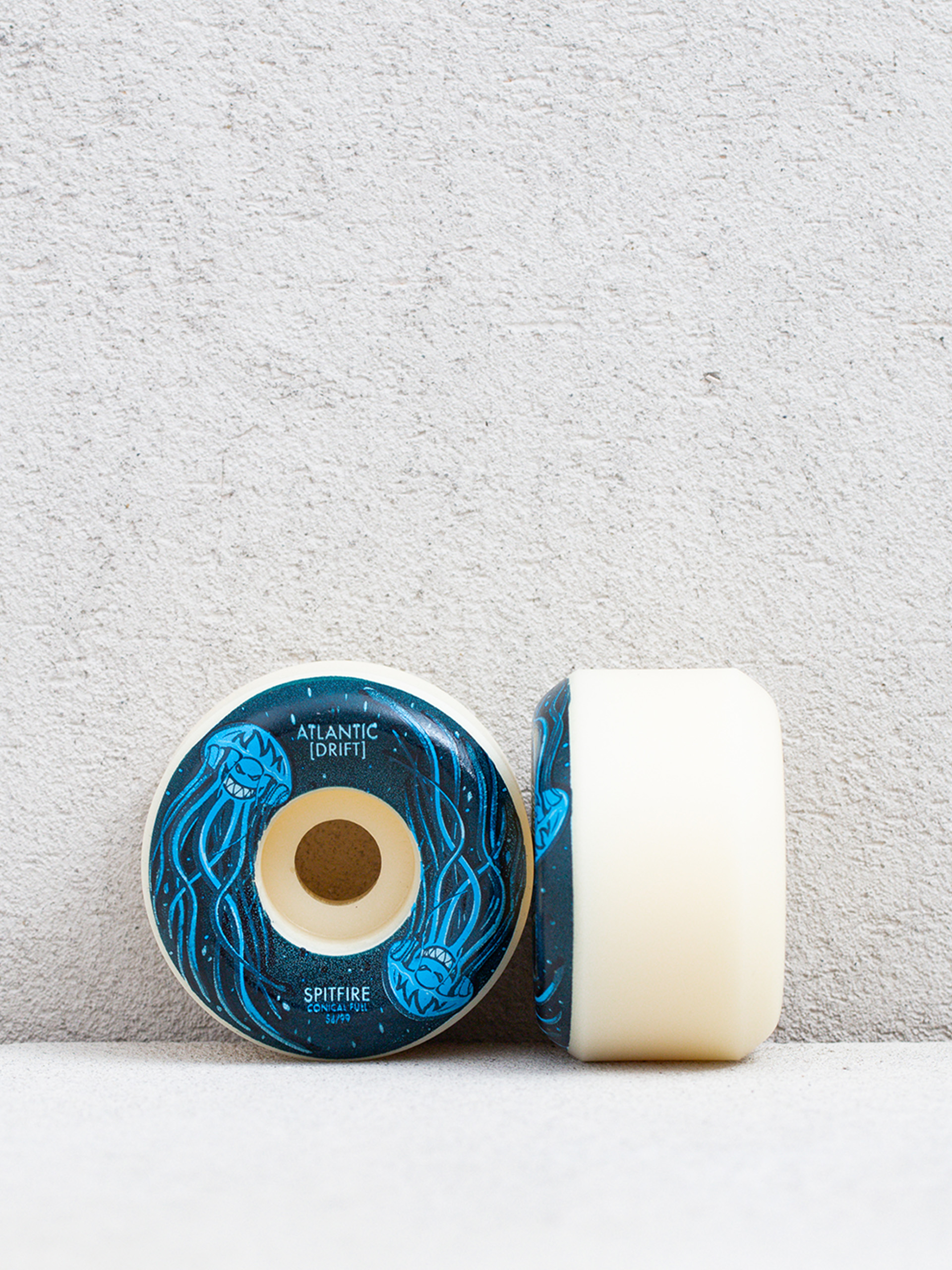 Spitfire F4 99D Atlantic Drift Conical Full Rollen (natural/navy)