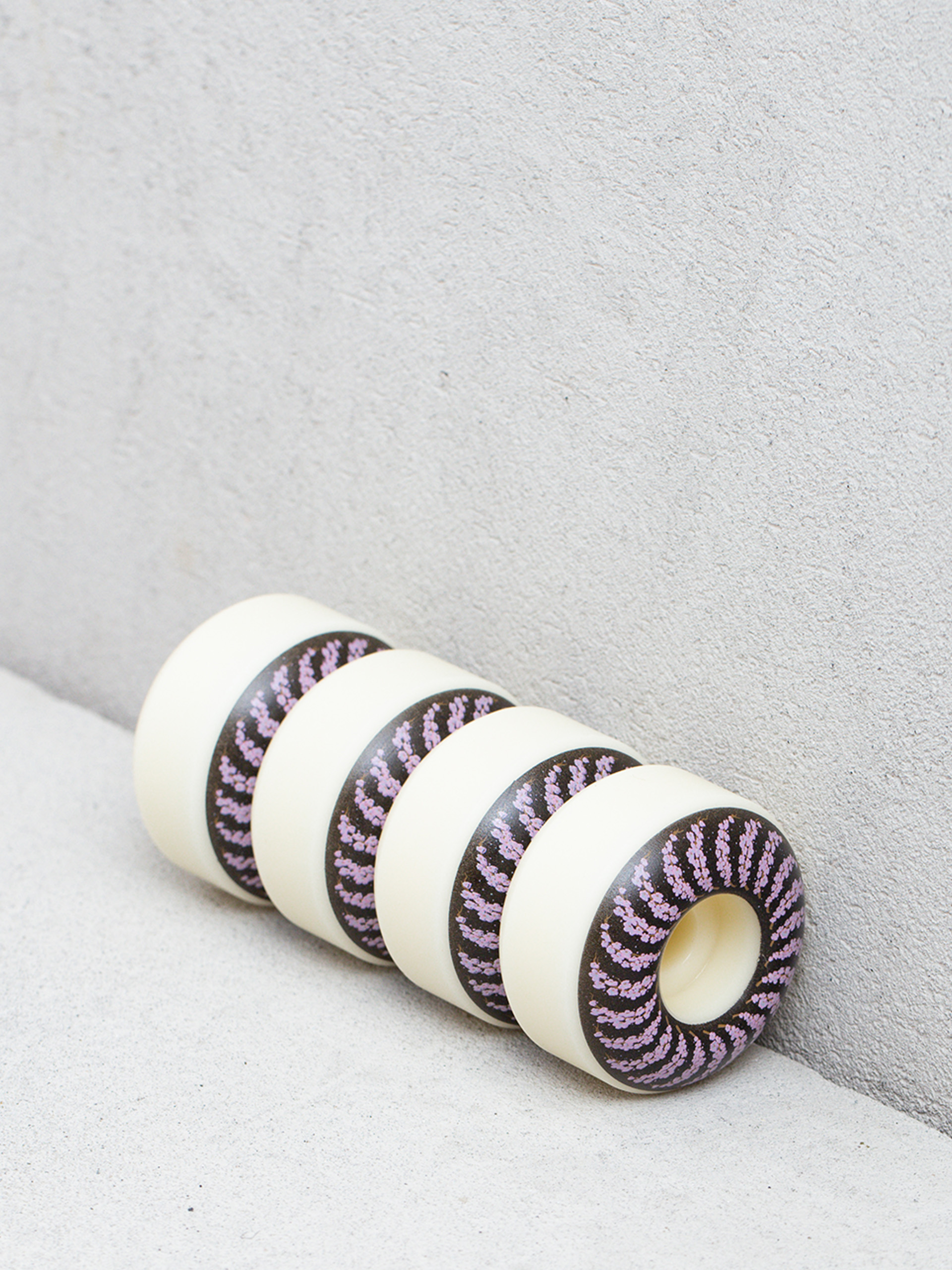 Spitfire F4 99D Yuto Cherry Blossom Classics Wheels (natural)