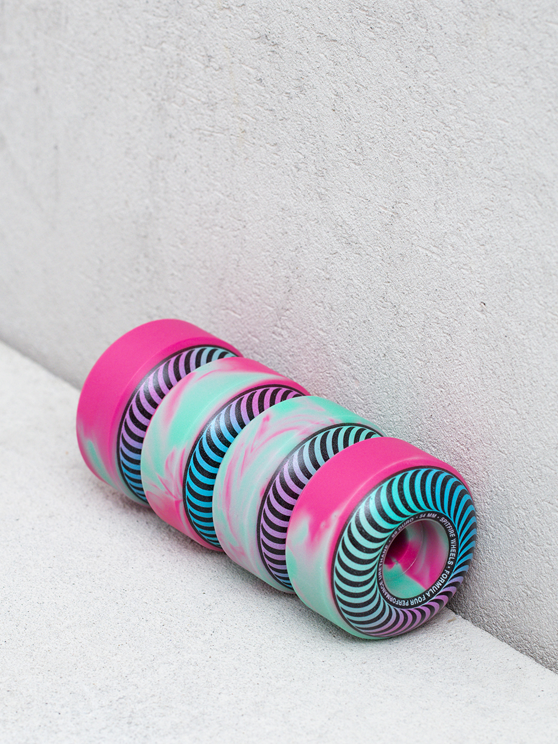 Spitfire F4 99D Classic Wheels (pink/teal)