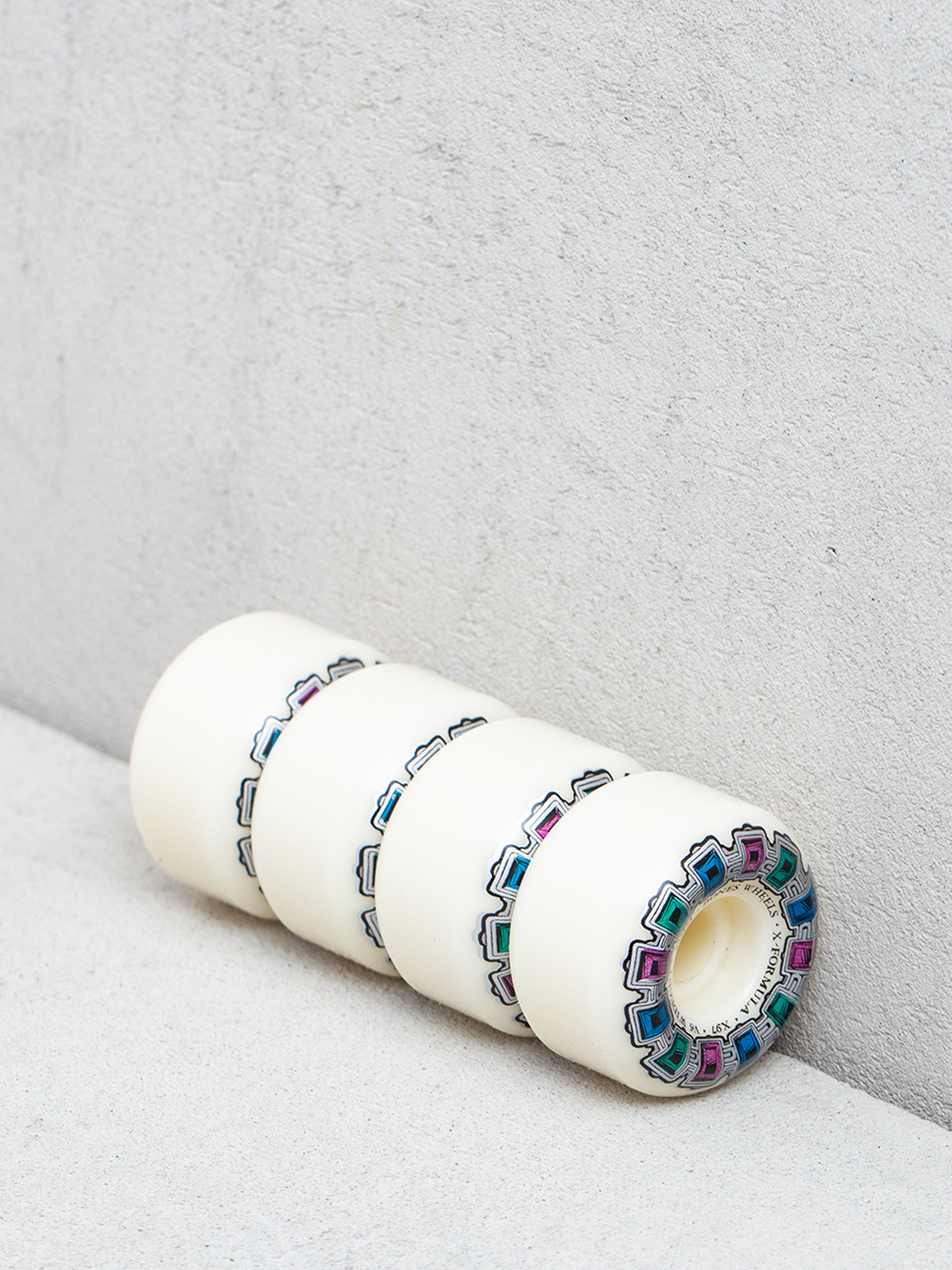 Bones X Formula Dial Of Destiny V6 Widecut 97A Wheels (natural/multi)