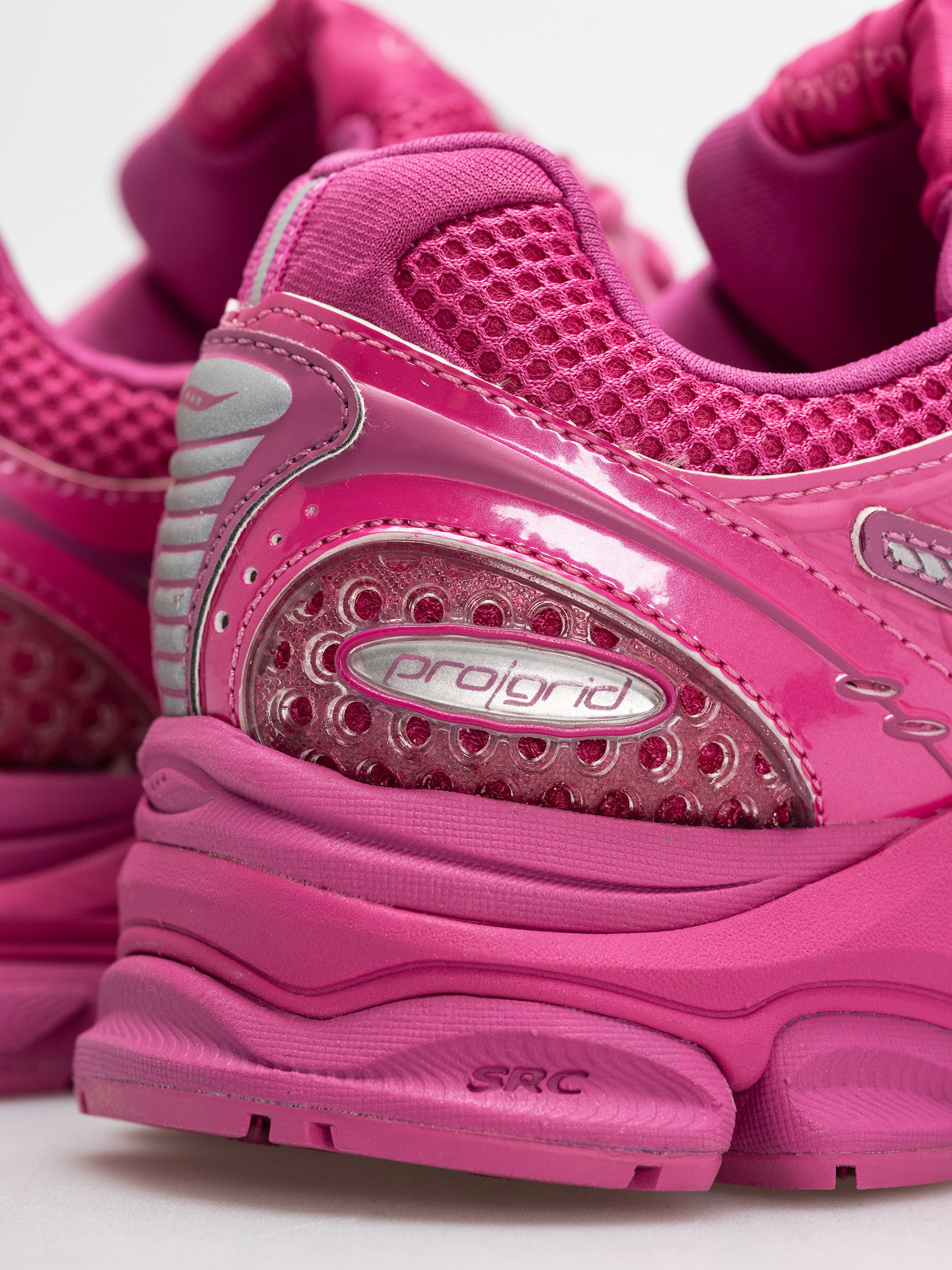 Saucony Shoes Progrid Triumph 4 (pink)