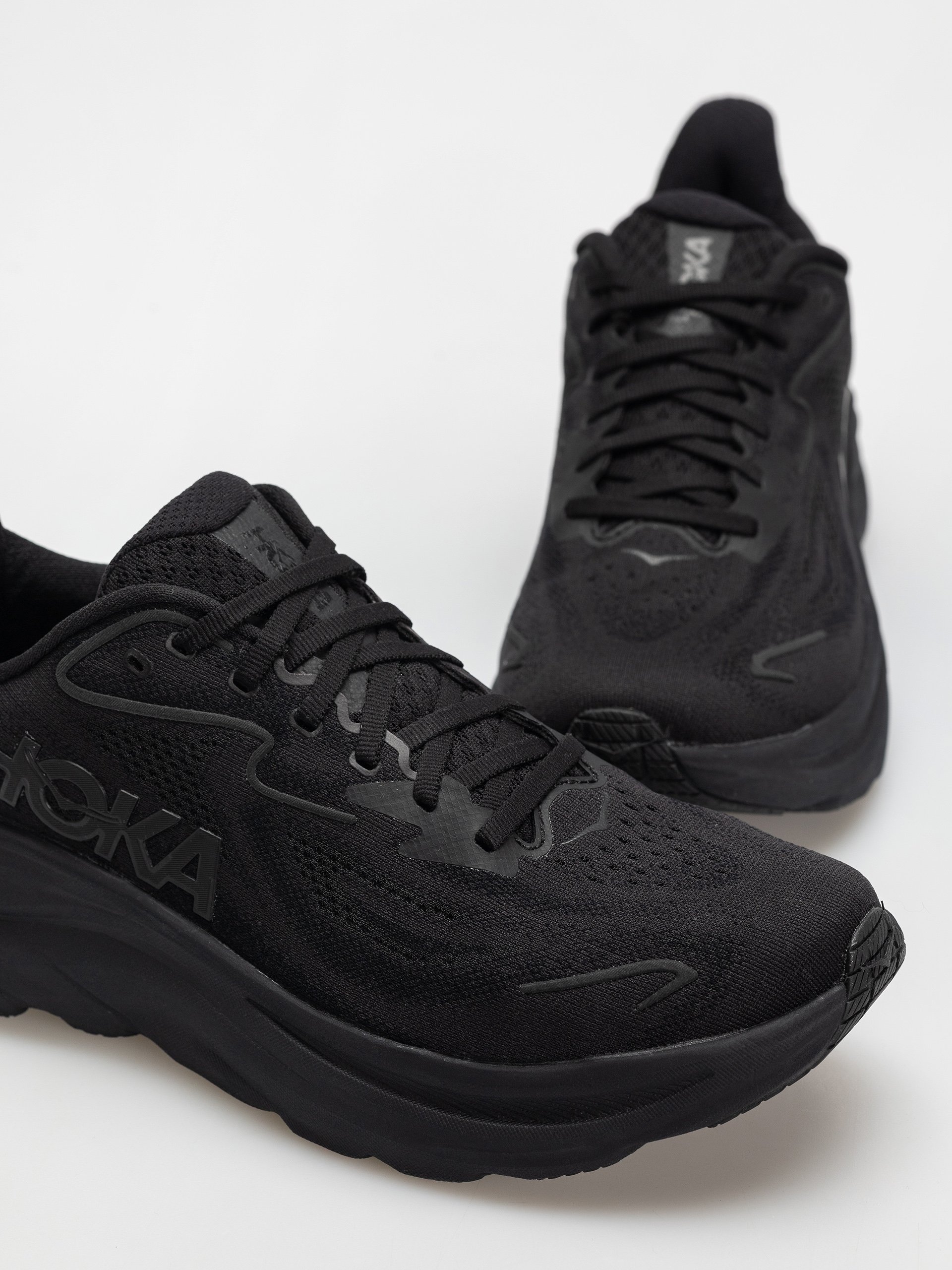 Hoka Clifton 10 Shoes (black/black)