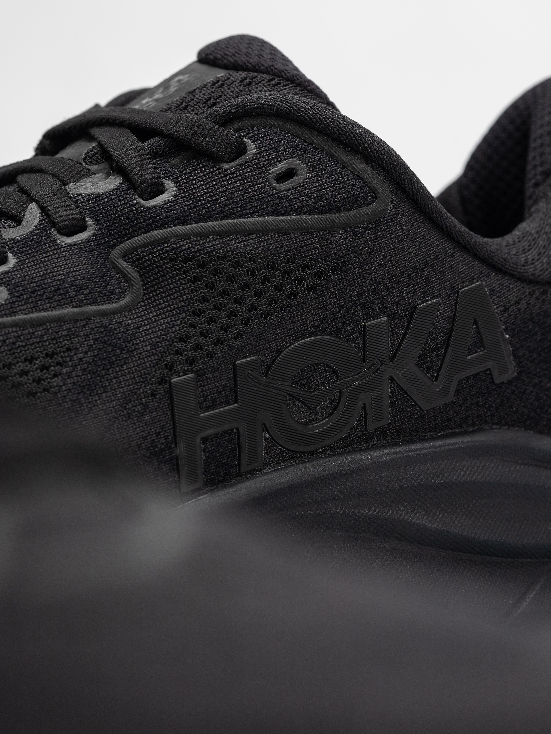 Hoka Clifton 10 Shoes (black/black)