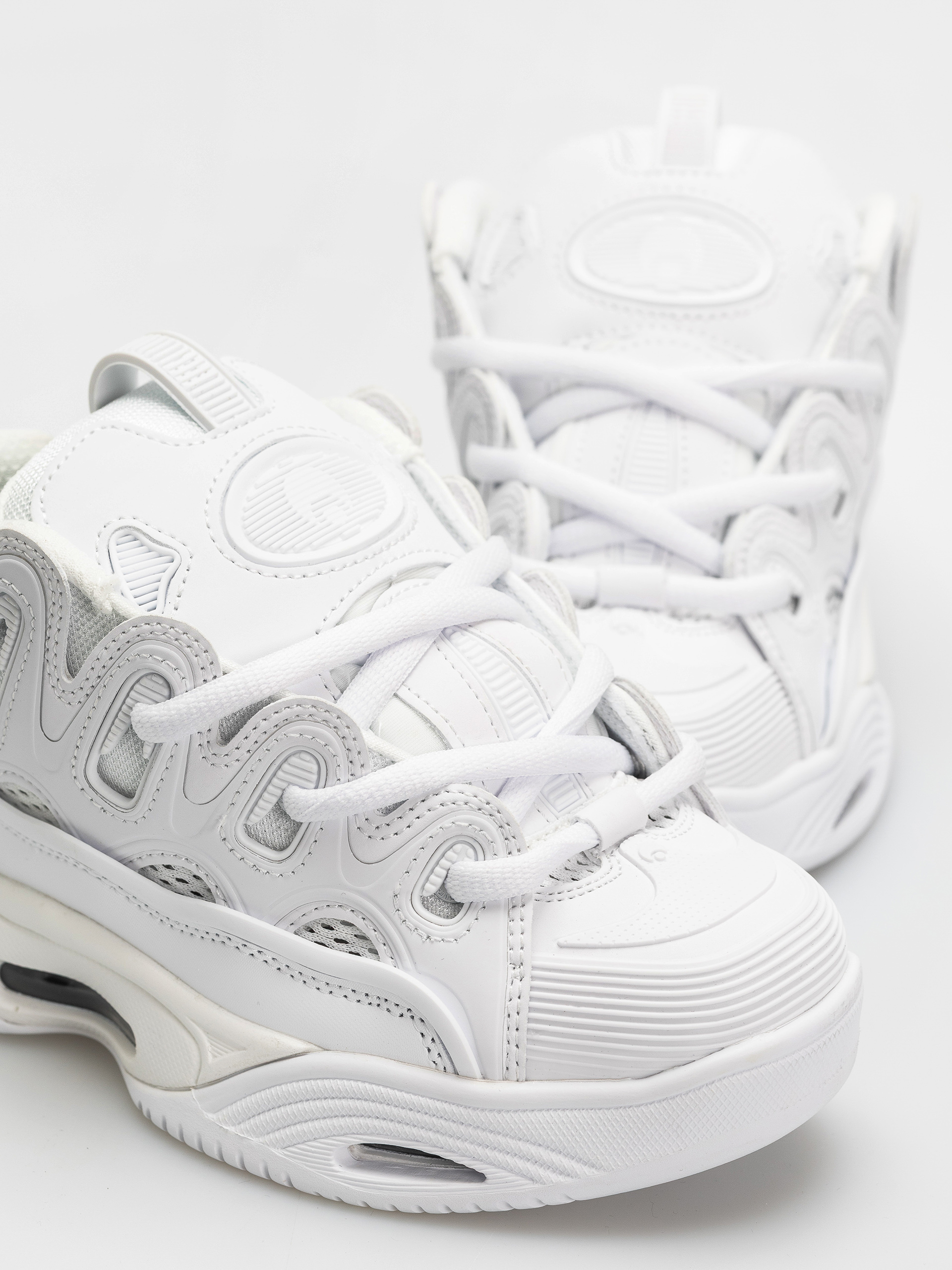 Osiris D3 2001 Shoes (luminate/white/white)