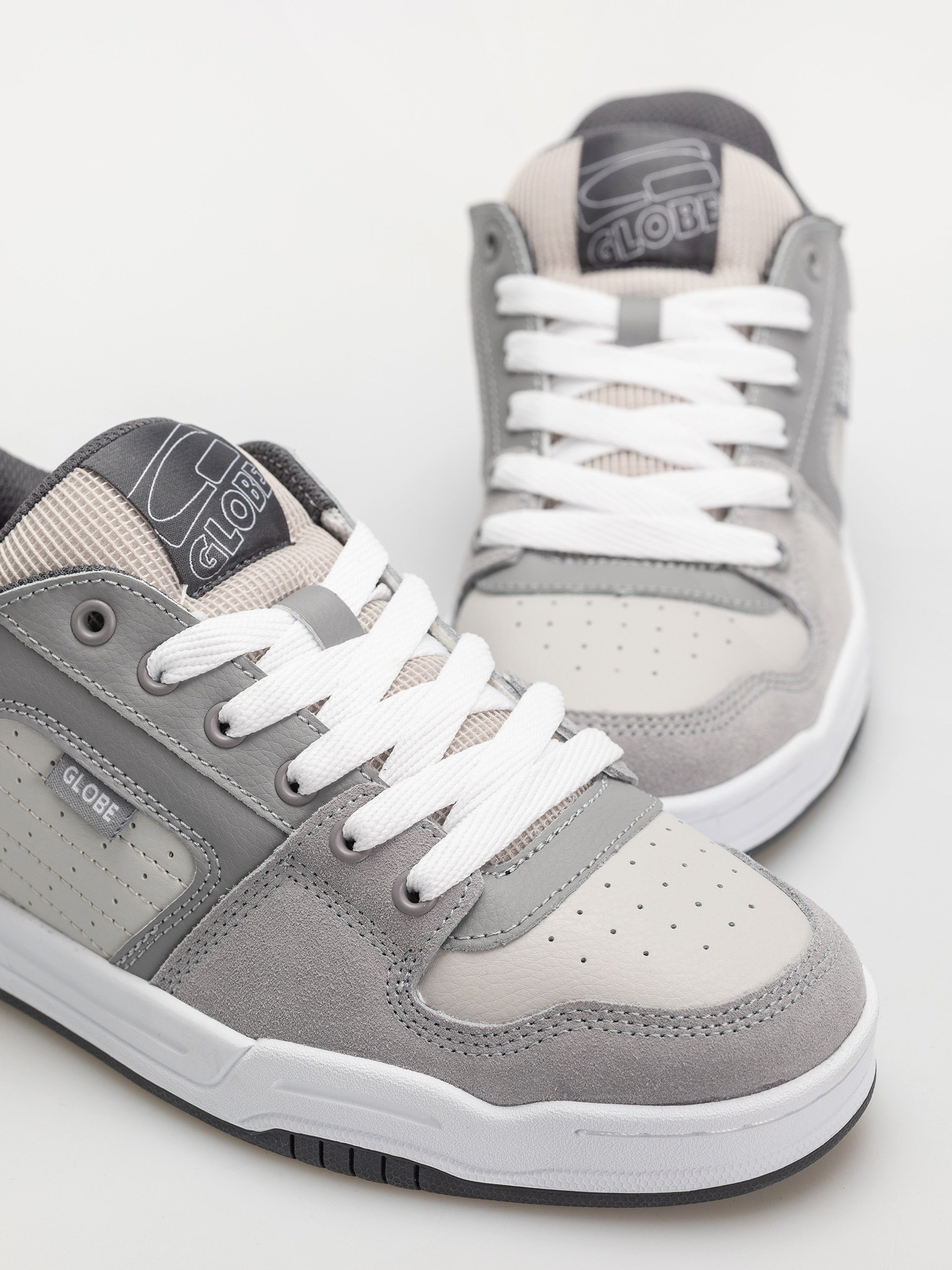 Globe Mojo 2.0 Shoes (triple grey)