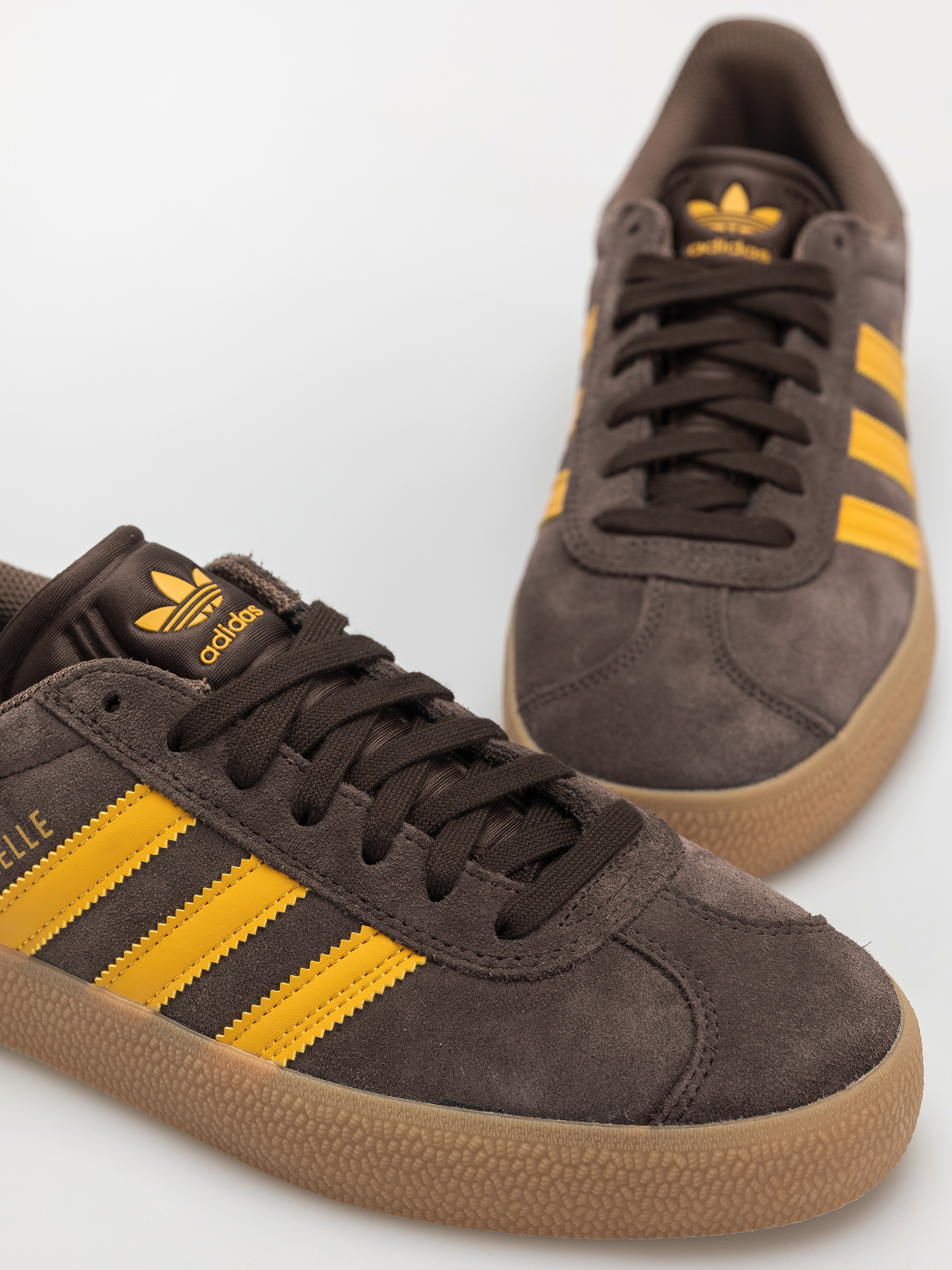 adidas Gazelle ADV Schuhe (crywht/crywht/gum4)