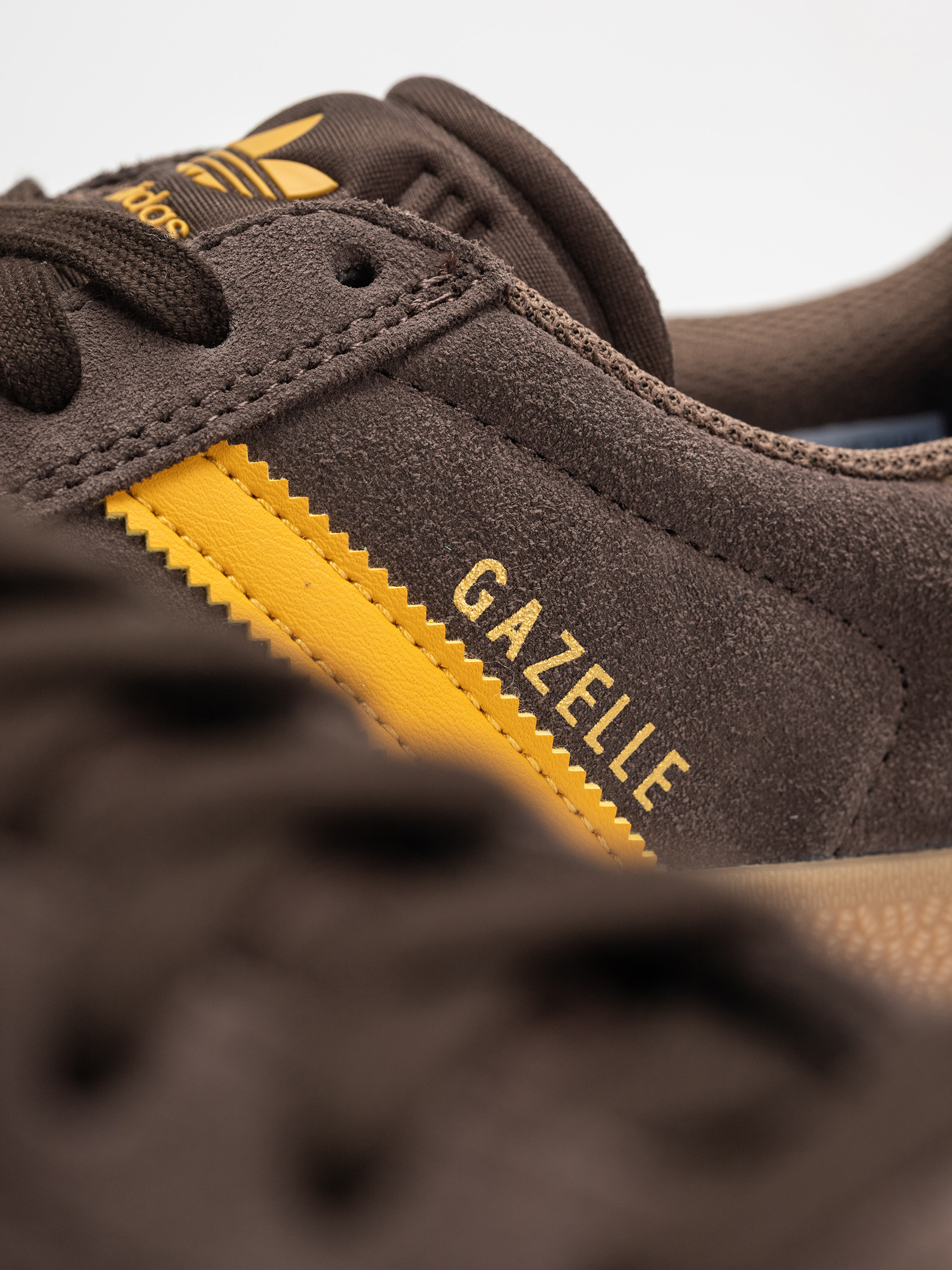 adidas Gazelle ADV Schuhe (crywht/crywht/gum4)