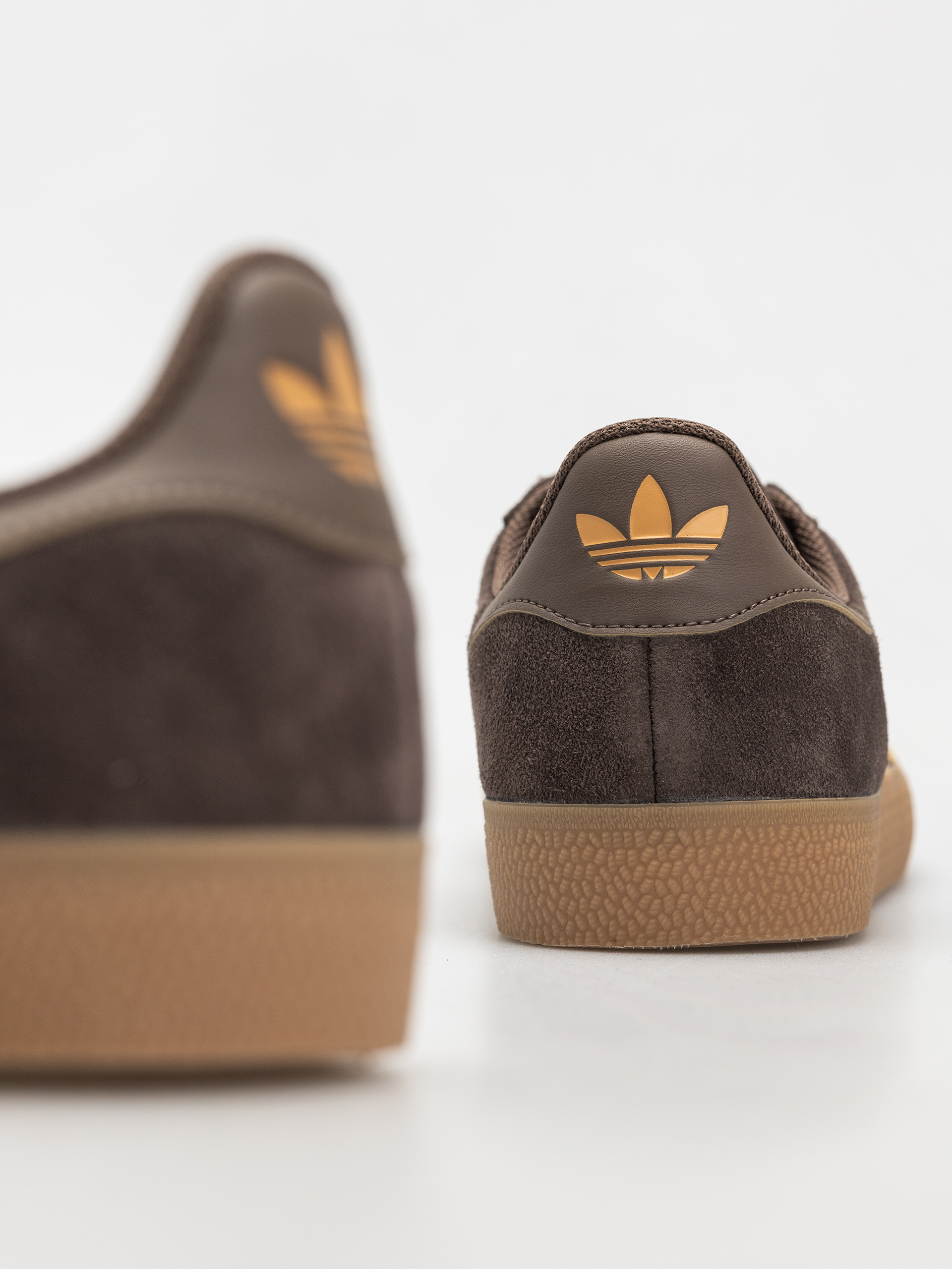 adidas Gazelle ADV Shoes (crywht/crywht/gum4)