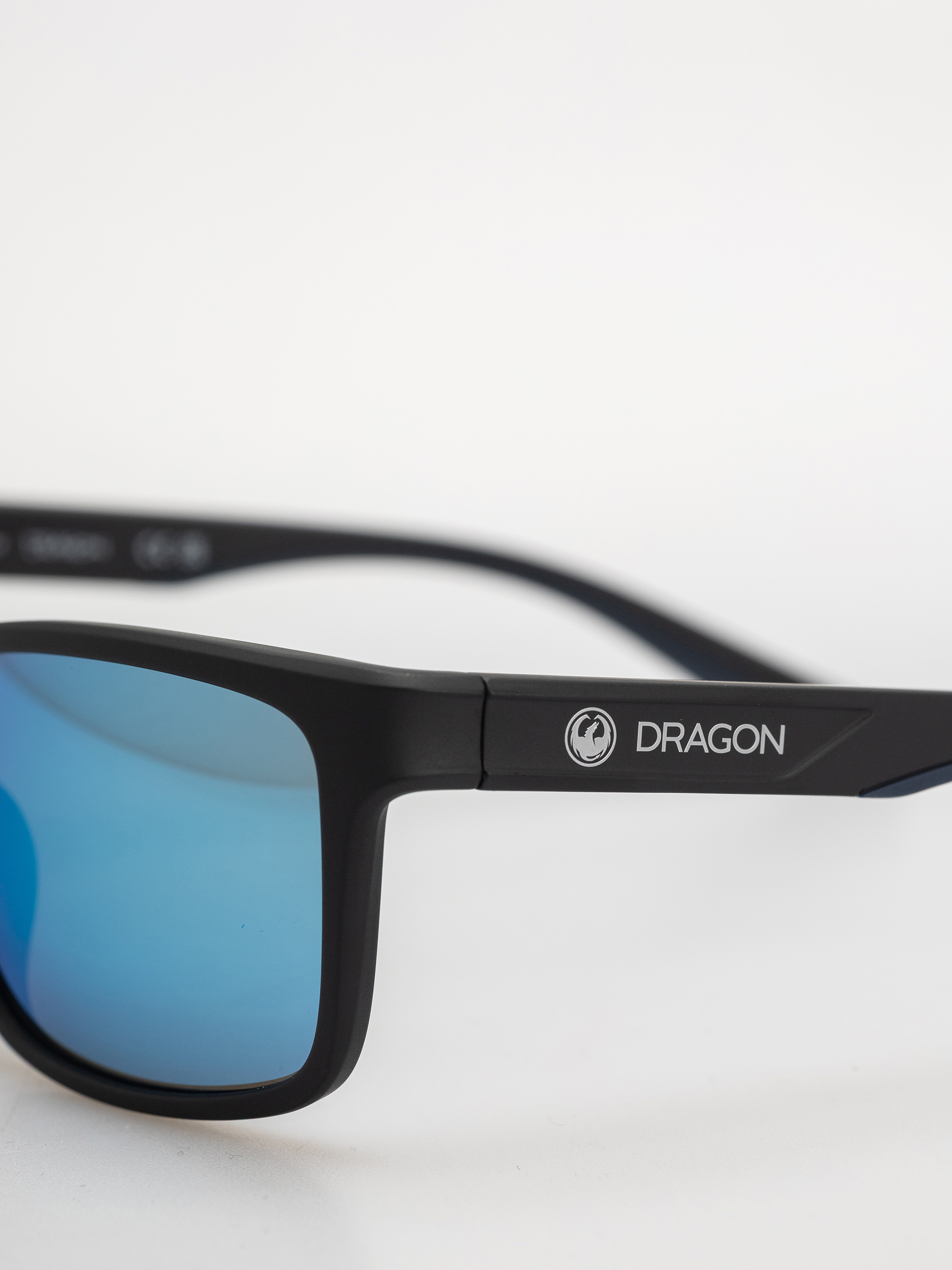 Dragon Sunglasses Blaise (matte black/lumalens blue ion)