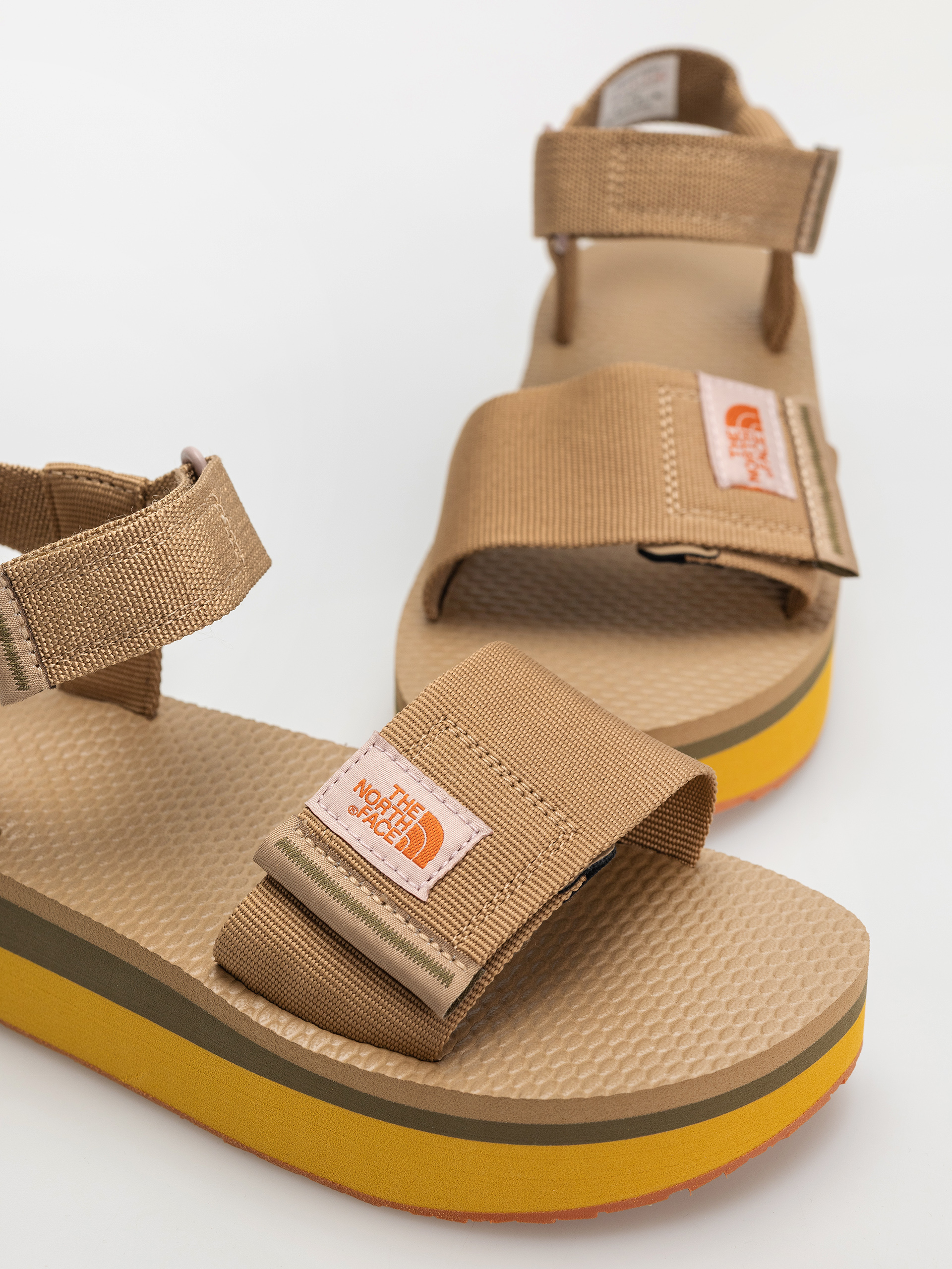 The North Face Skeena Platform Sandals Wmn (sahara/iron bronze)