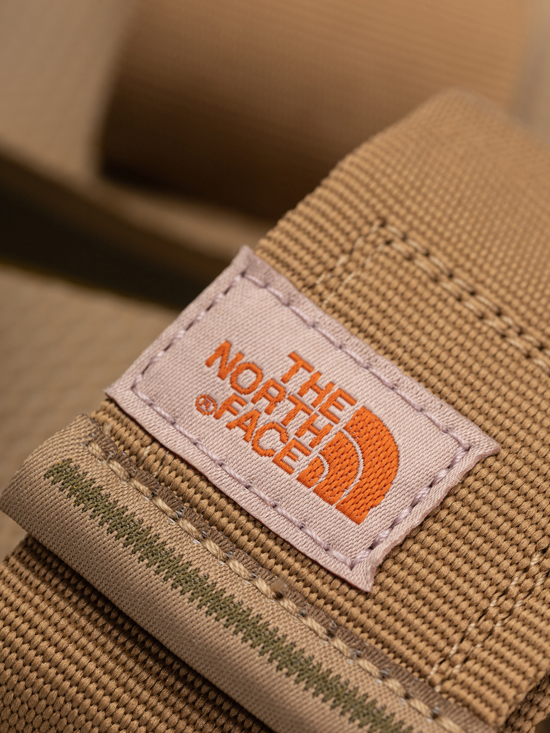 The North Face Skeena Platform Sandals Wmn (sahara/iron bronze)