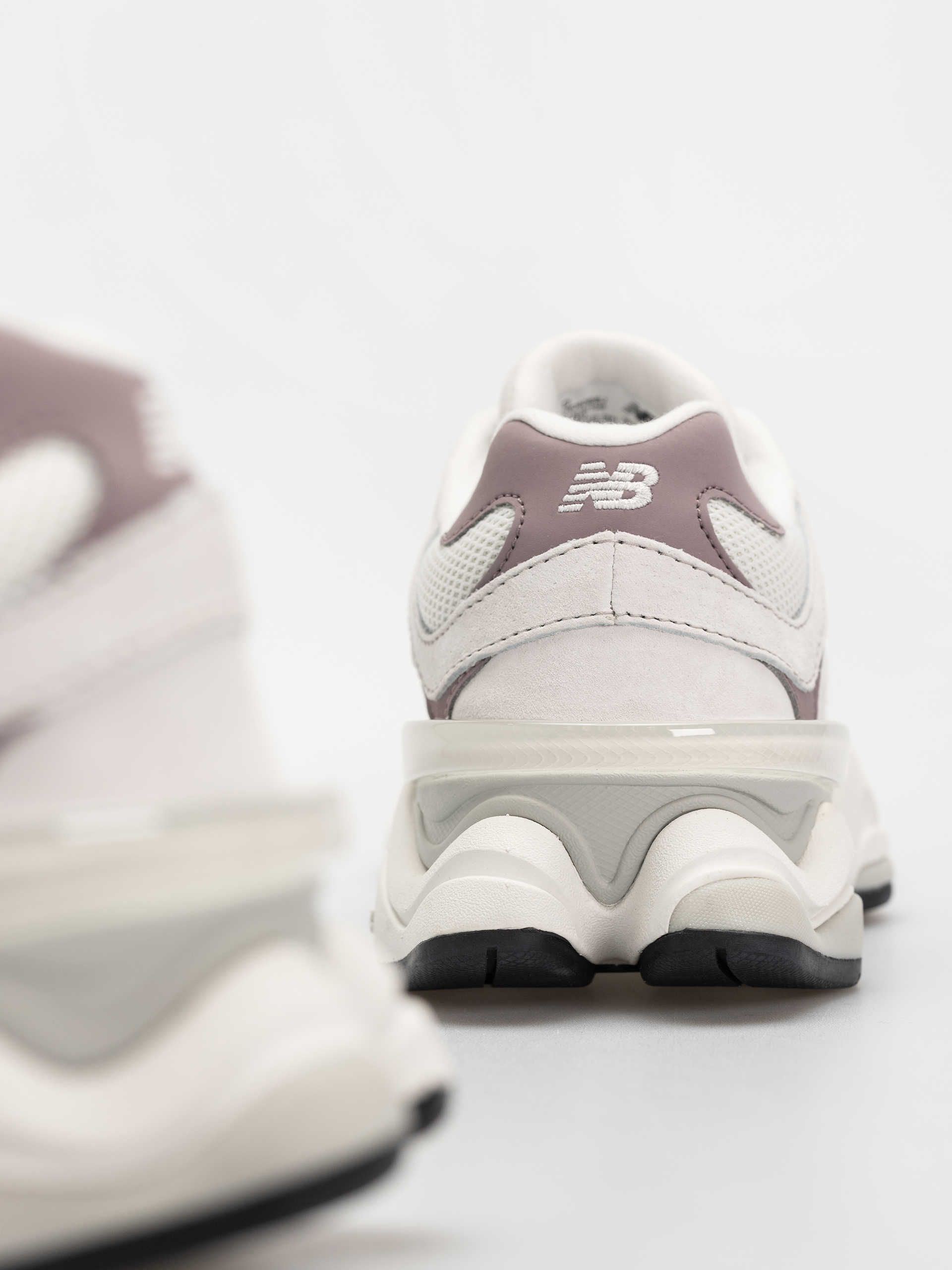 New Balance 9060 Shoes (grey matter)