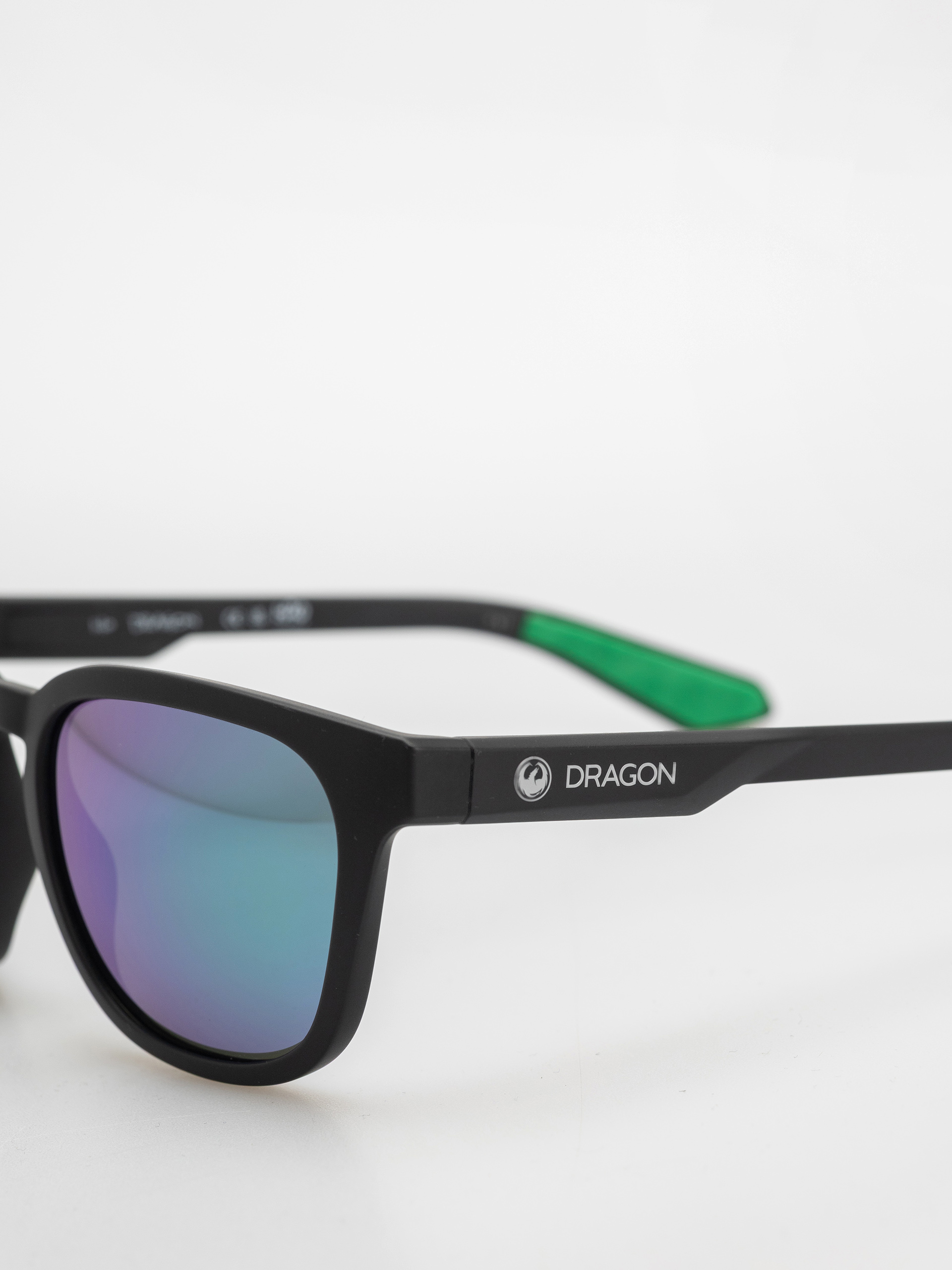Dragon Dune Sunglasses (matte black h2o/lumalens green ion polar)