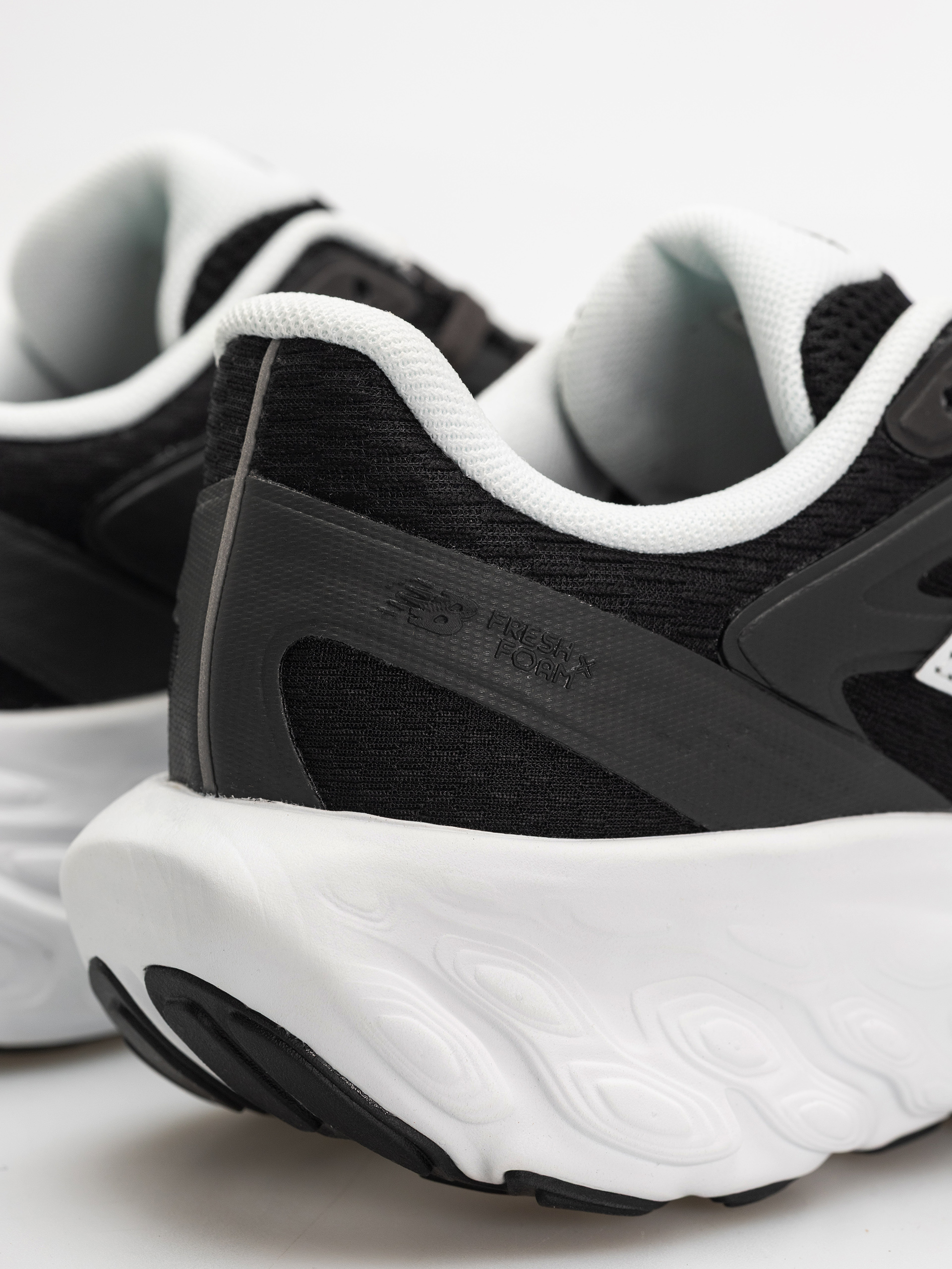 New Balance Shoes TRN (black/white)