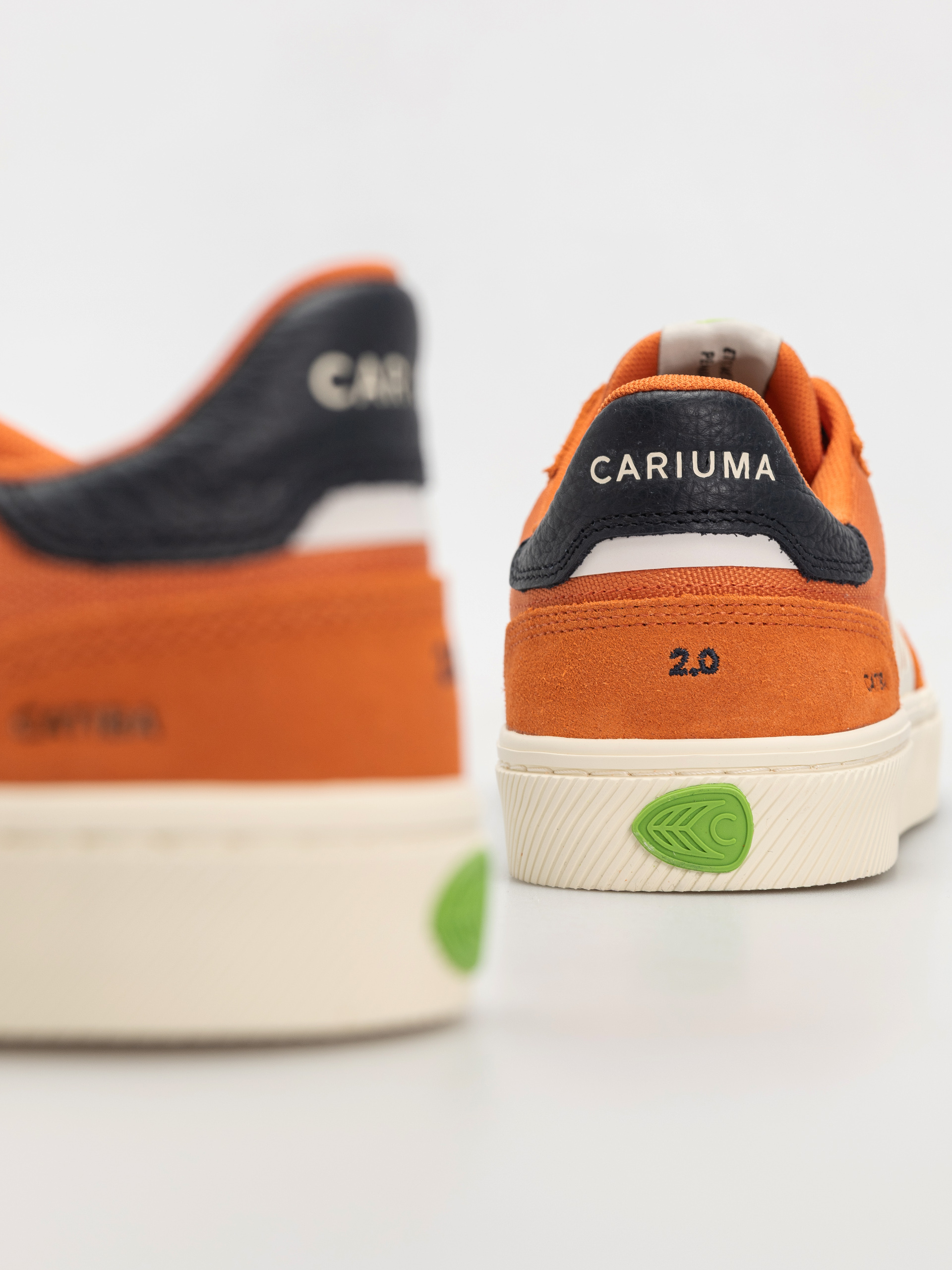 Cariuma Catiba Pro 2.0 Schuhe (burnt orange suede and cordura ivory logo navy)