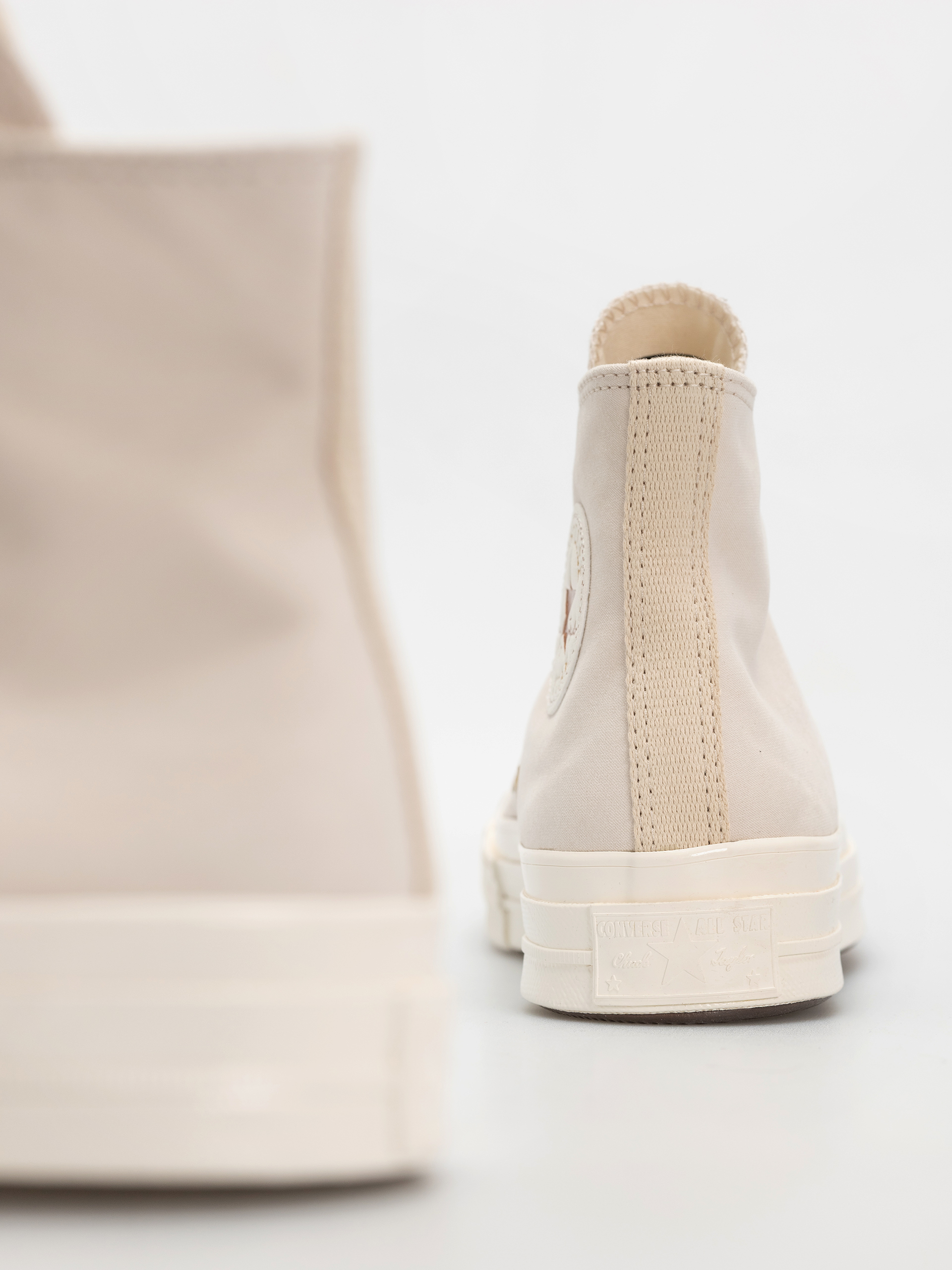 Converse Chuck 70 Hi Chucks (light dune/egret/black)