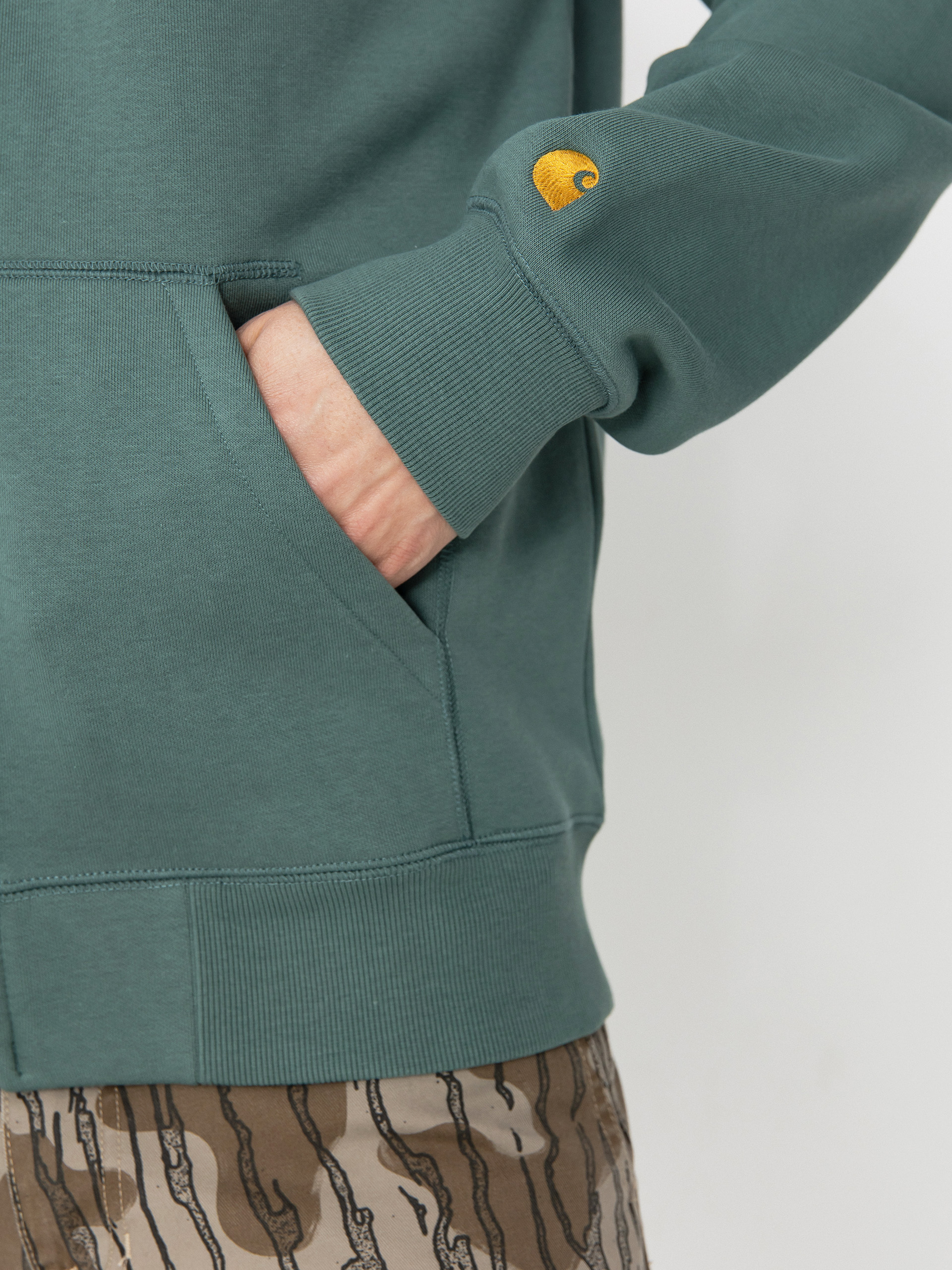 Carhartt WIP Hoodie Chase ZHD (silver pine/gold)