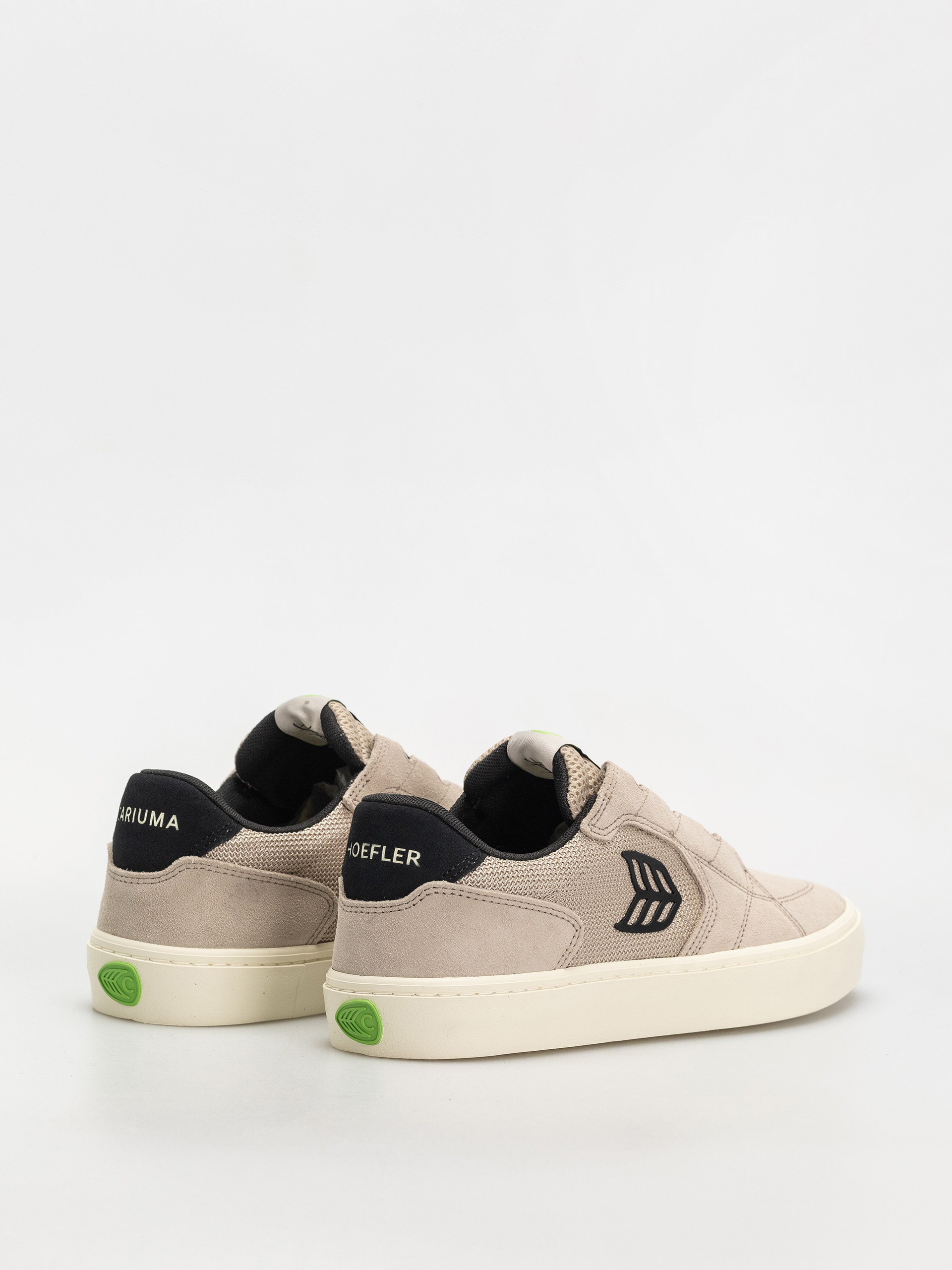 Cariuma T20 Pro Schuhe (plaza taupe suede and mesh black logo)