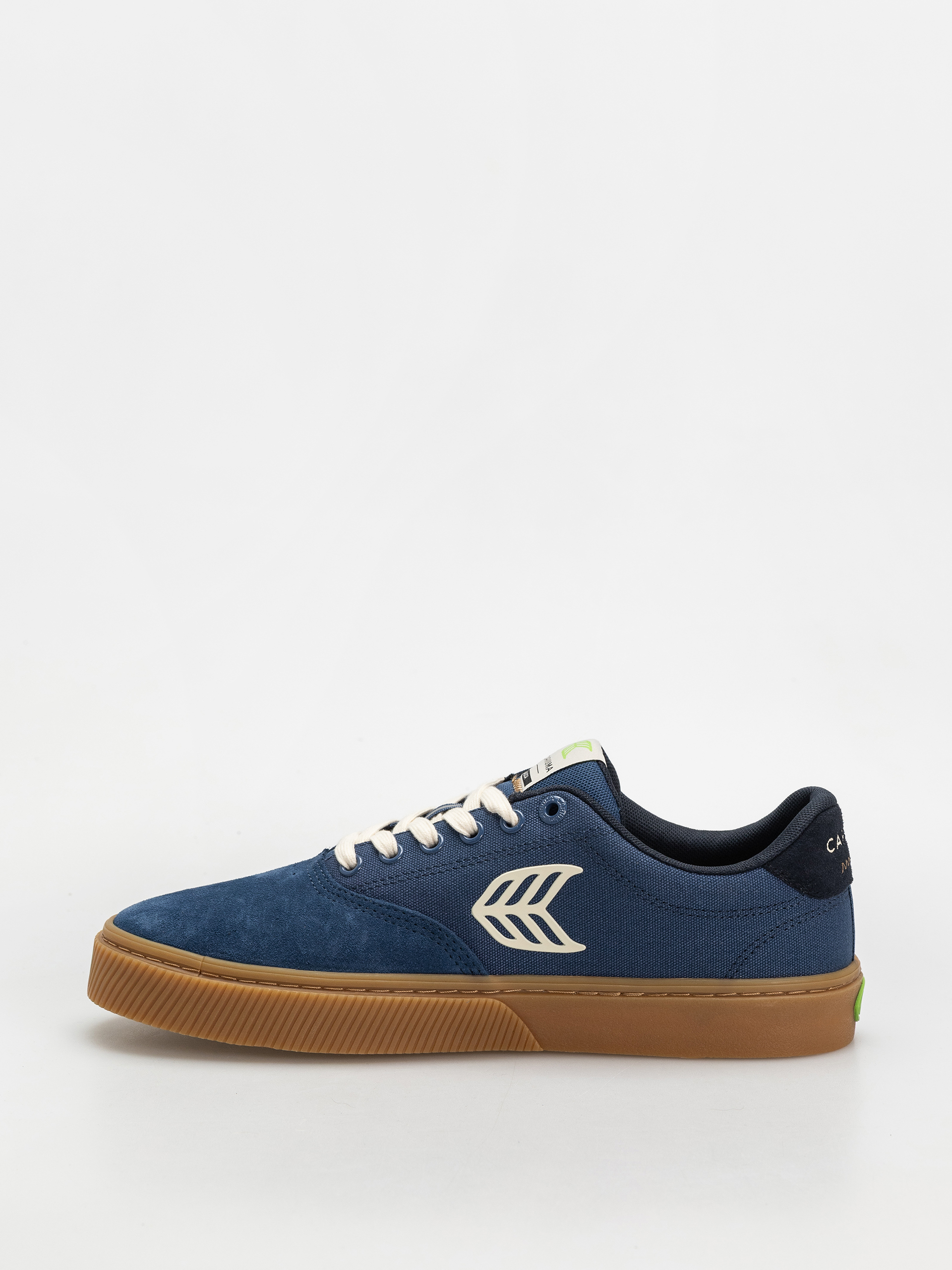 Cariuma Naioca Pro Schuhe (gum shadow blue suede and canvas ivory logo navy)