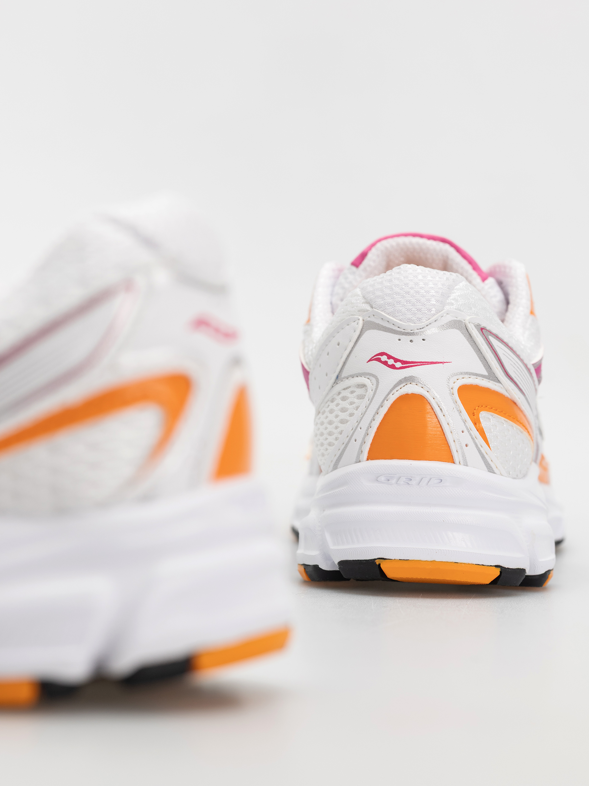 Saucony Ride Millennium Shoes (white/multi)