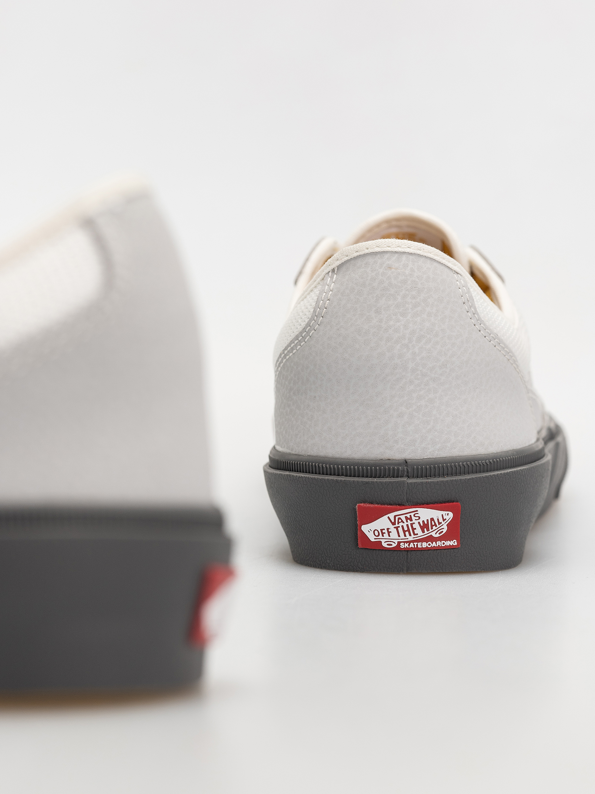 Vans Shoes Skate Curren Caples (grey)