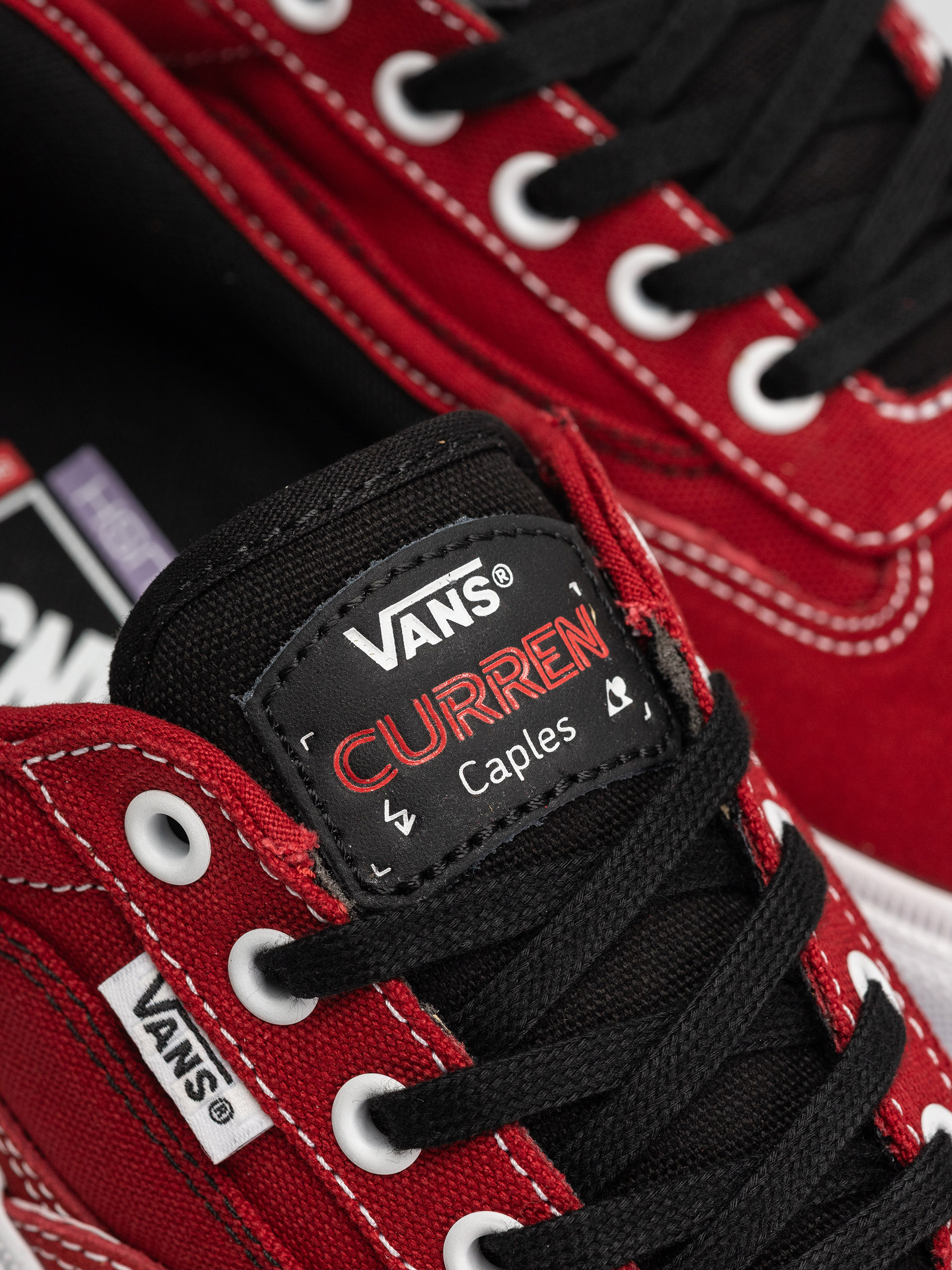 Vans Shoes Skate Curren Caples (red/white)